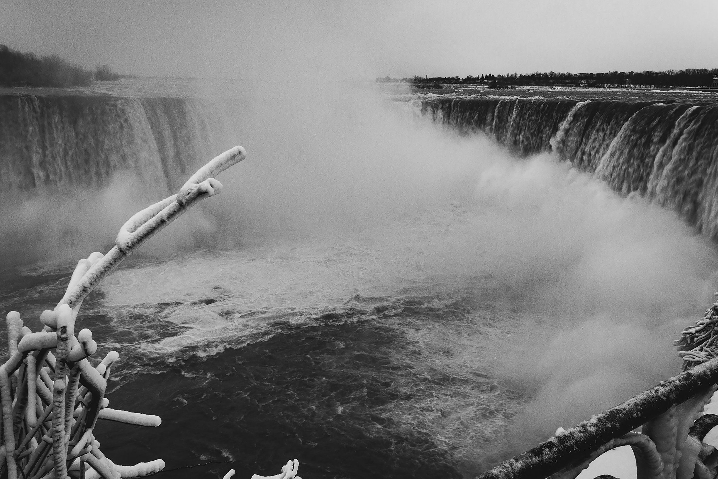 Schoonover_Canada_Niagra.jpg