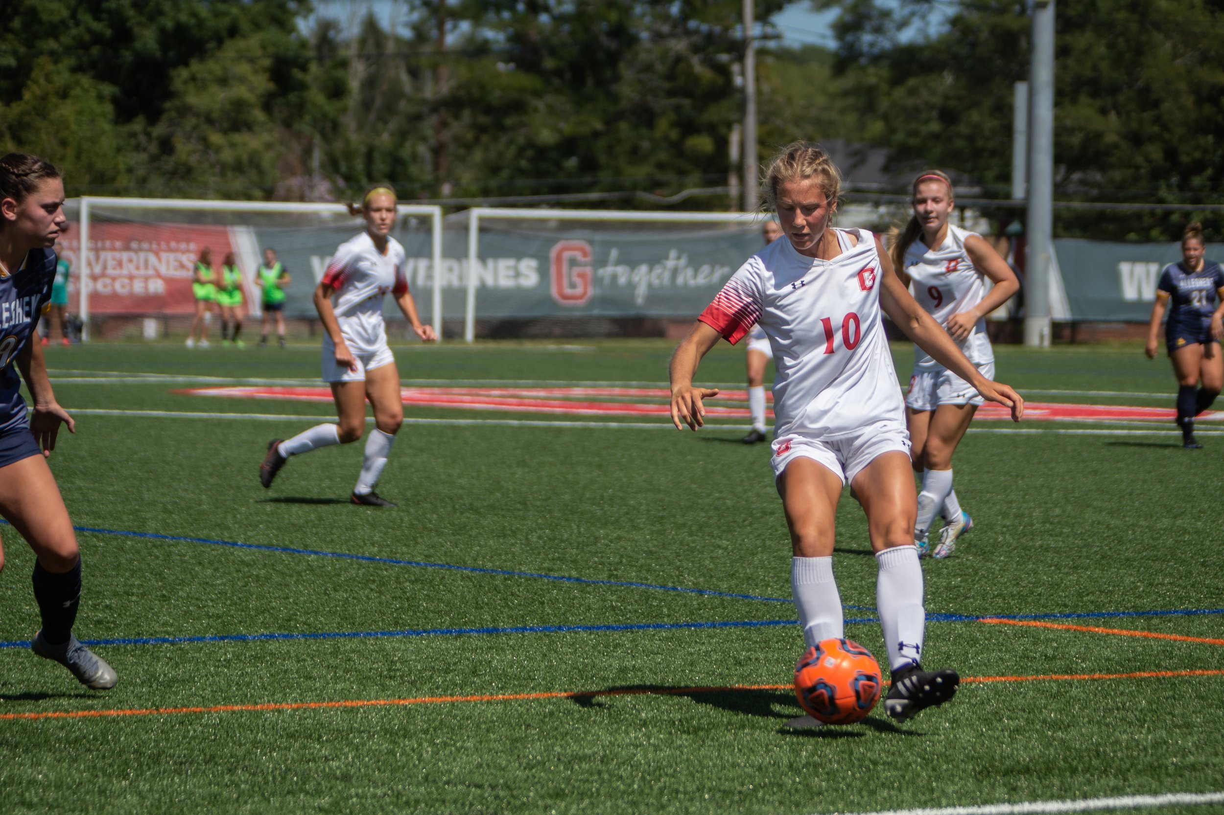 Women's soccer-5.jpg