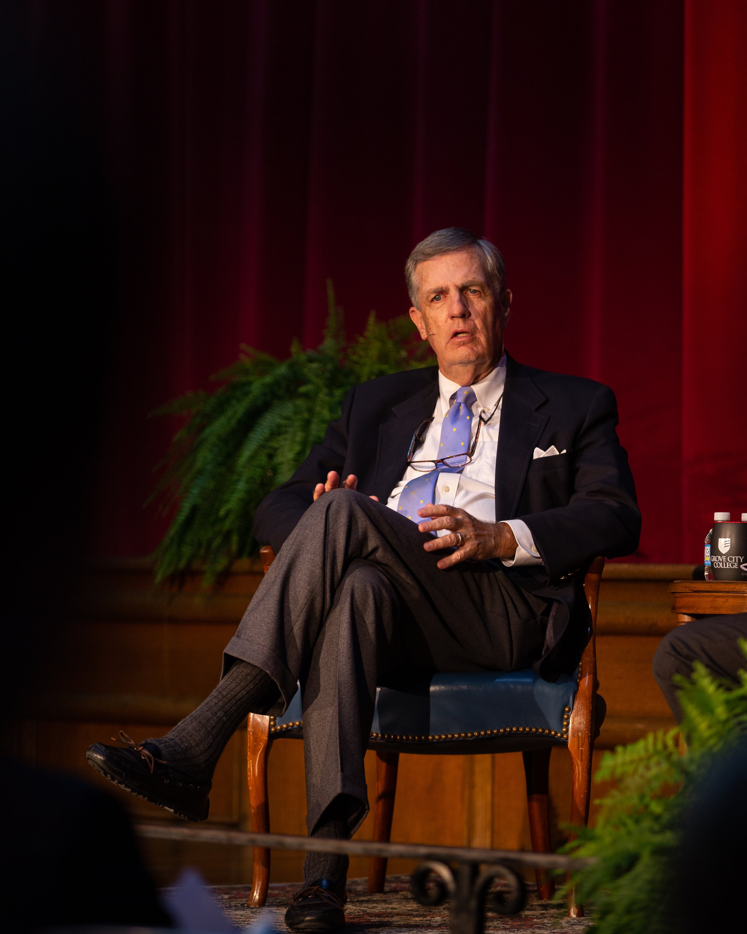 Brit_Hume_talks-15.jpg