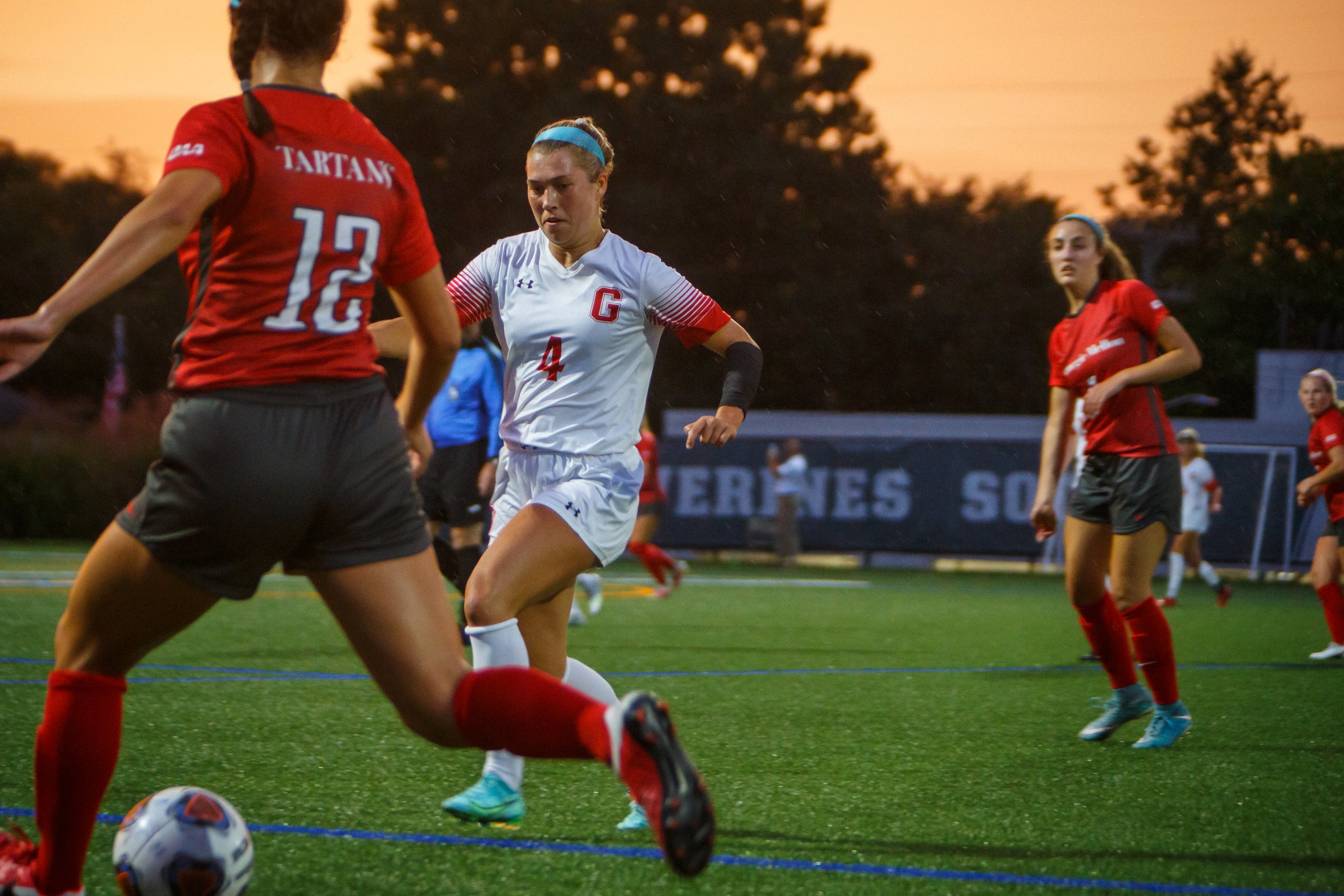 WomensSoccer-3.jpg