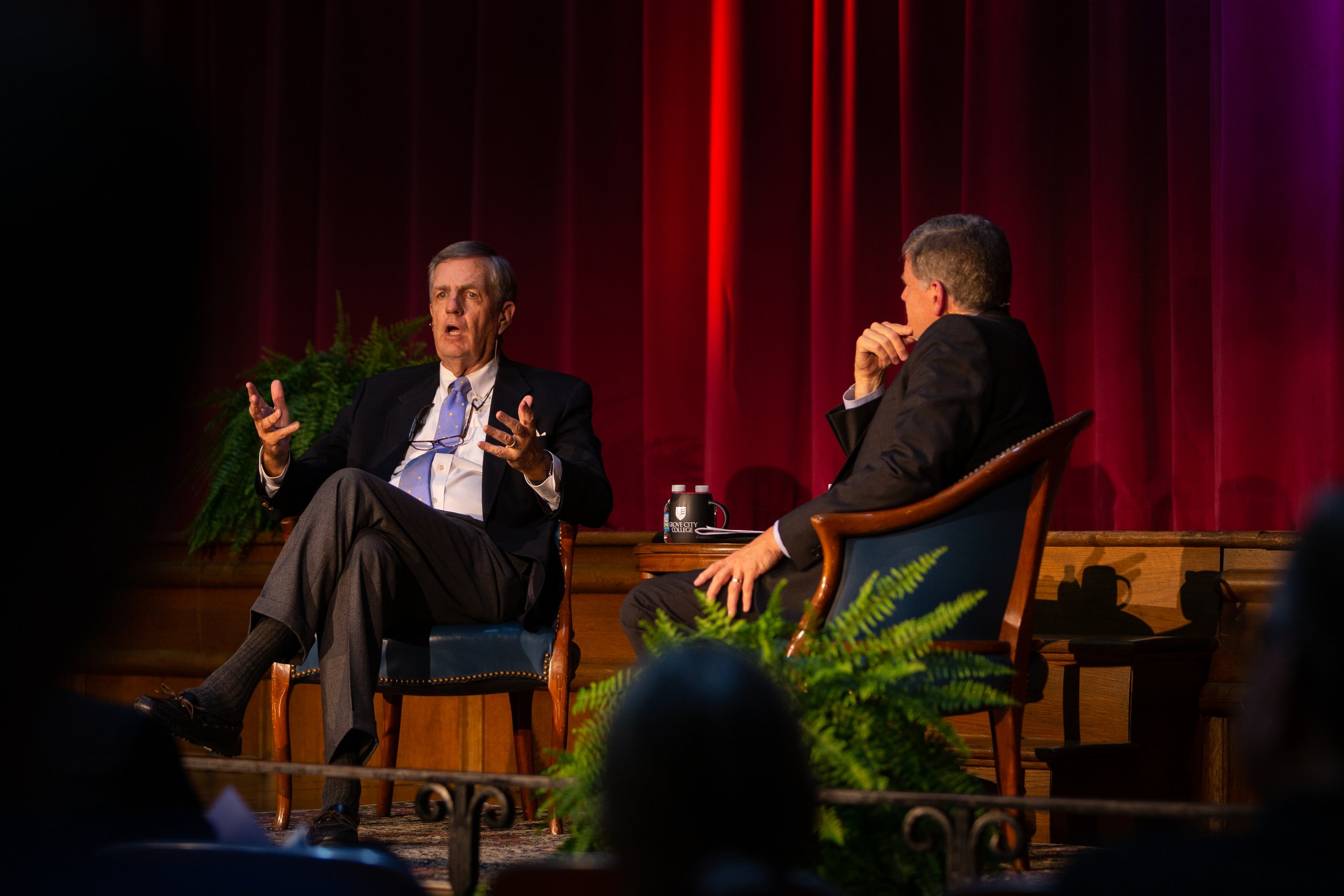 Brit_Hume_talks-16.jpg