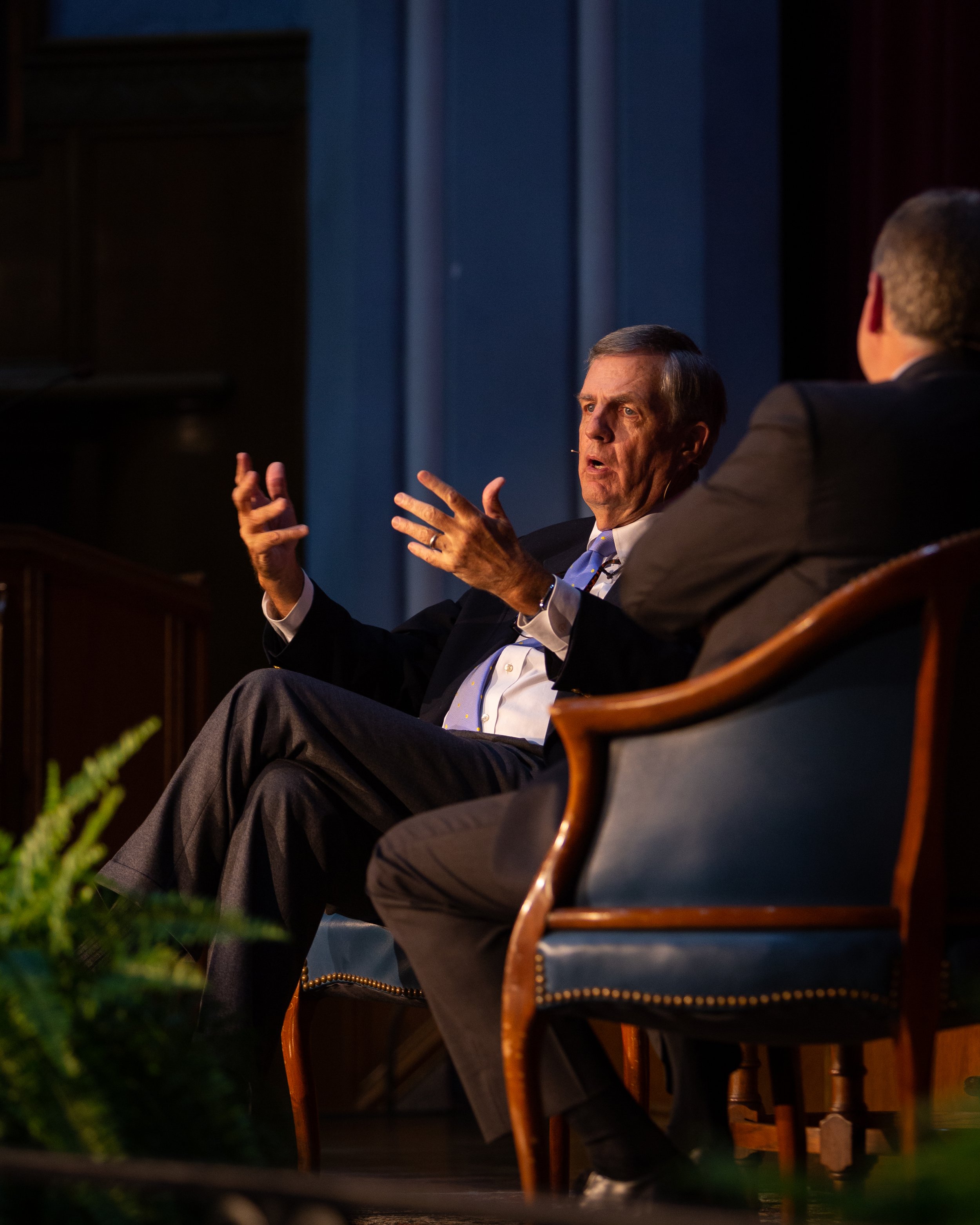 Brit_Hume_talks-17.jpg