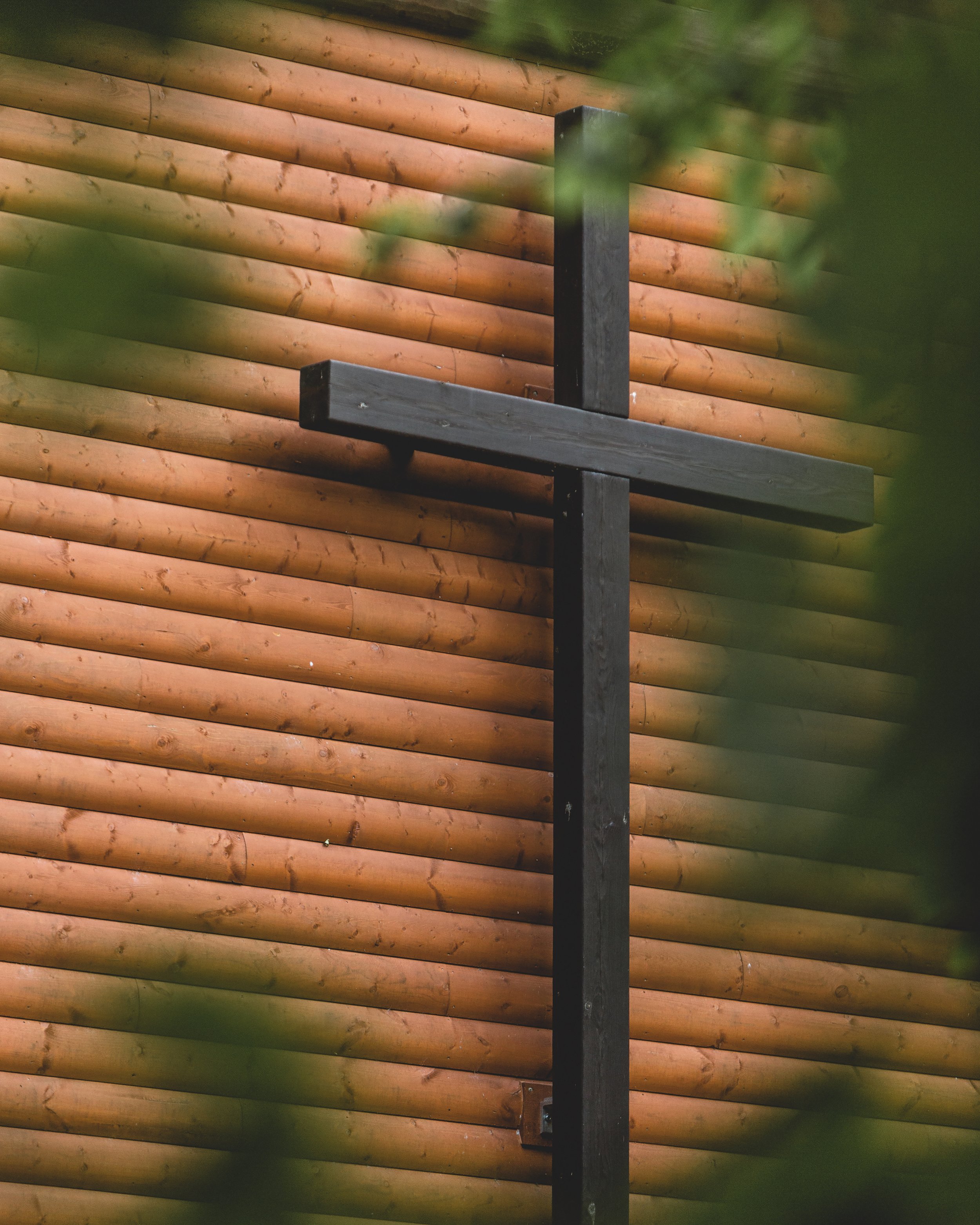 IMG_5063_chapel_cross.jpg