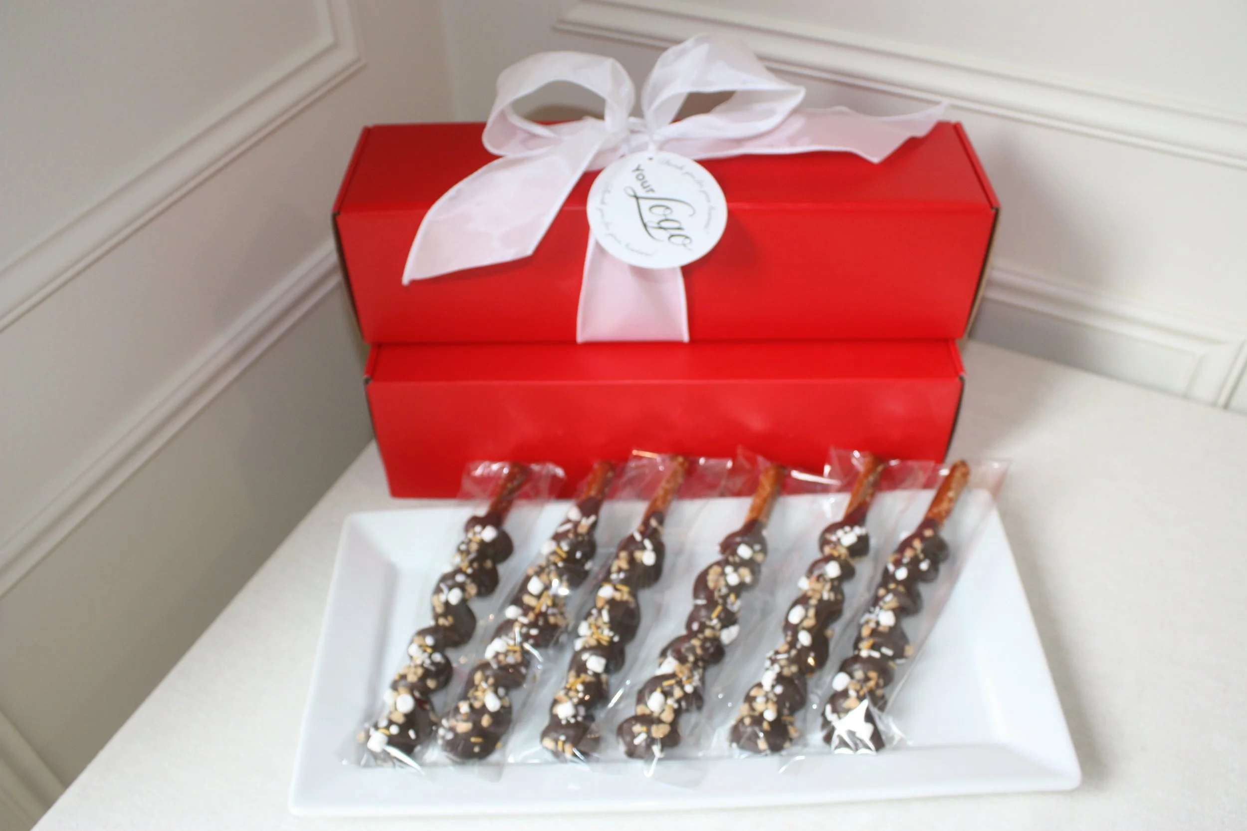 Corporate Gift Box | Gift with your Company Logo | Personalized Gift Box | Gift for Employee | Sales Gift (6 pretzels)