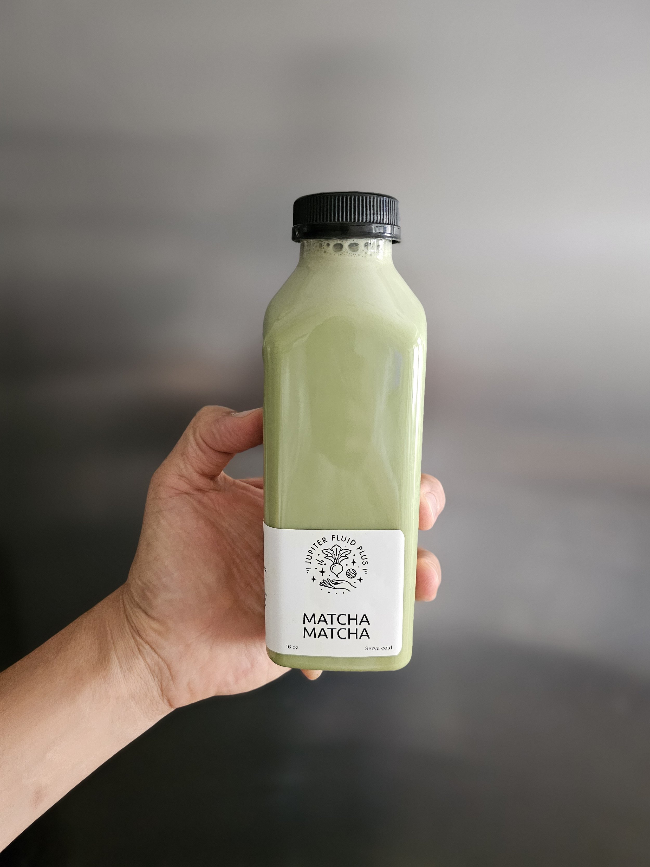 Matcha latte.
$6
Antioxidants, protect liver, boost brain function, promotes heart health.
Ceremonial grade Japanese Matcha, almond milk, house-made vanilla.