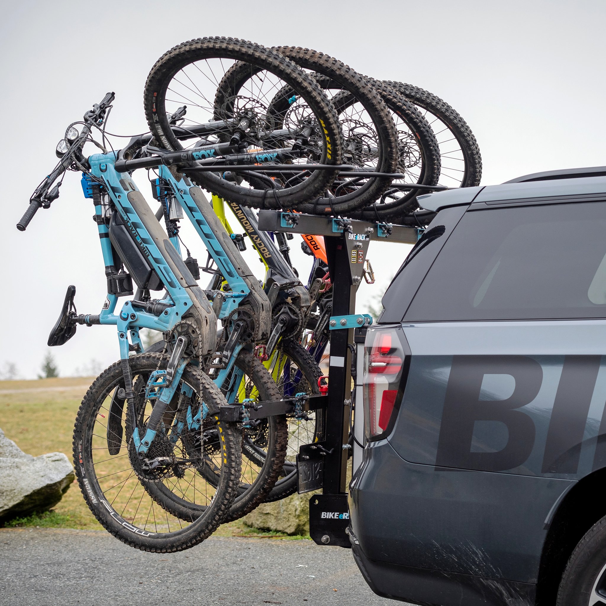 BIKEeRACK_photo_Cecile-Gambin-Photography_0395-square.jpg