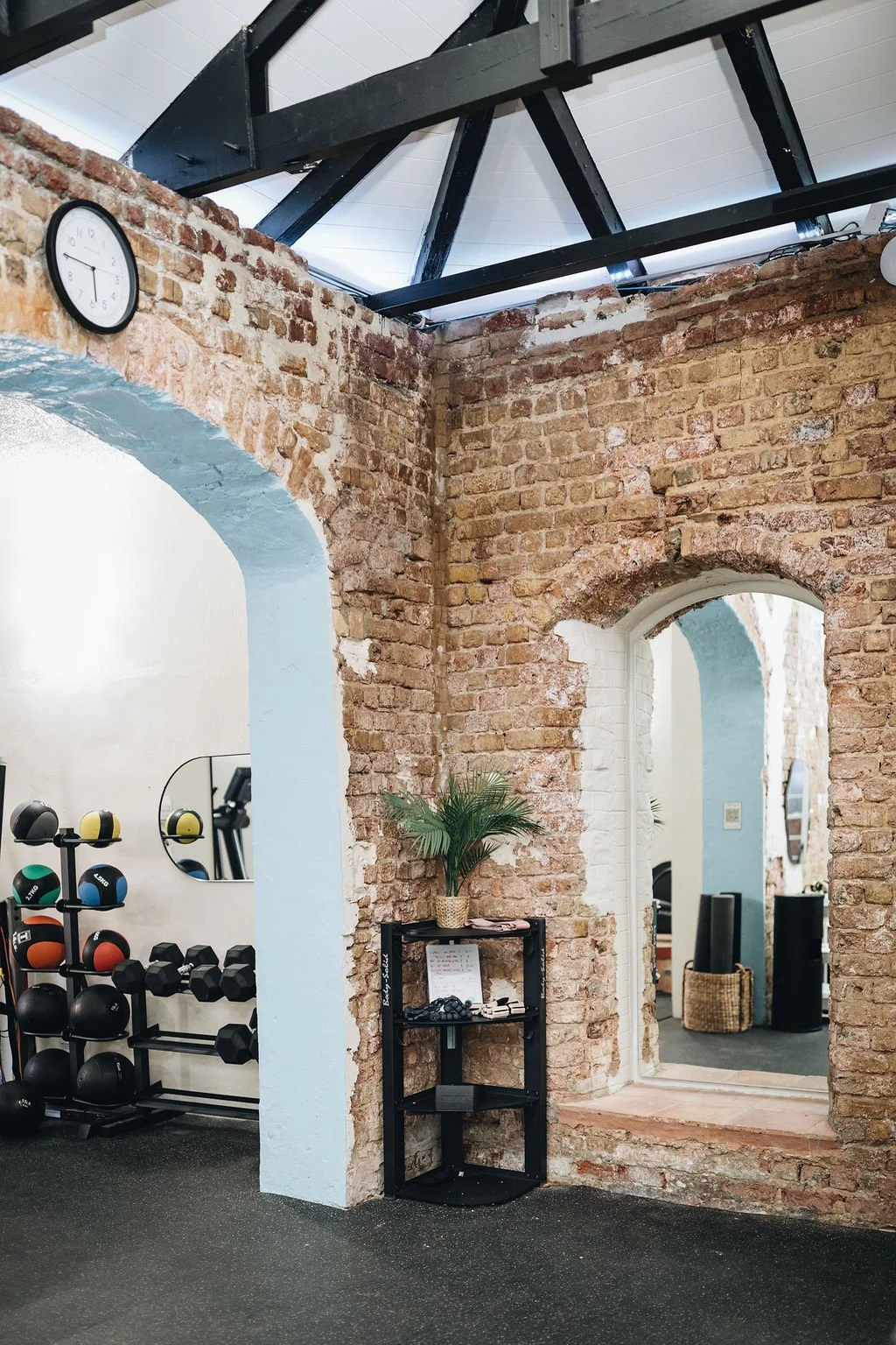 island_movement_main_gym_04.jpg