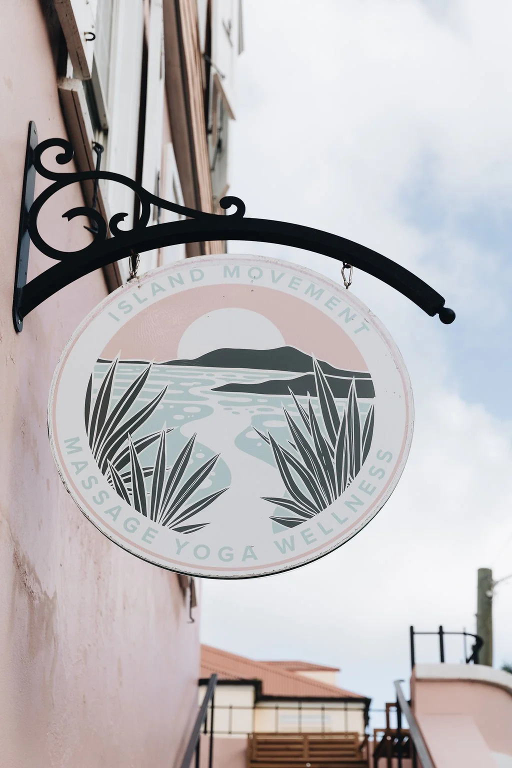 island_movement_building_exterior_04.jpg