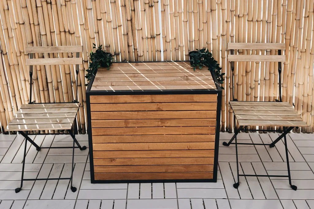 island_movement_patio_05.jpg