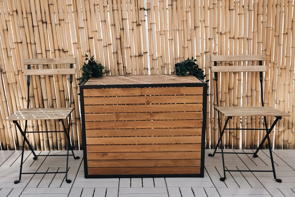 island_movement_patio_04.jpg