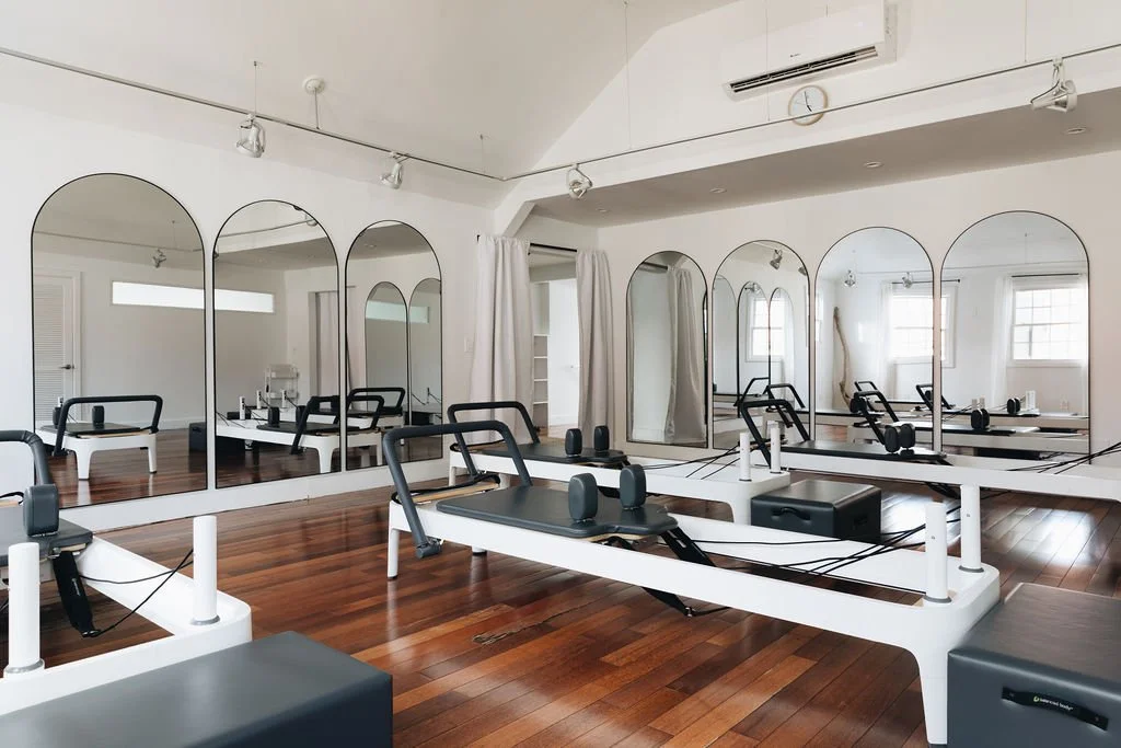 island_movement_pilates_reformers_01.jpg