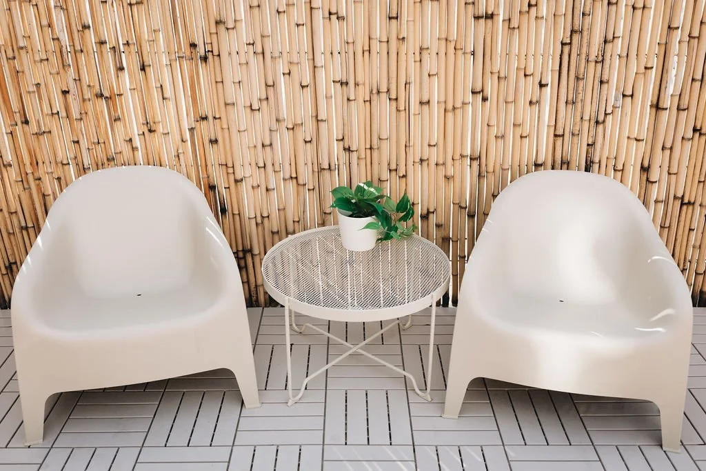 island_movement_patio_01.jpg