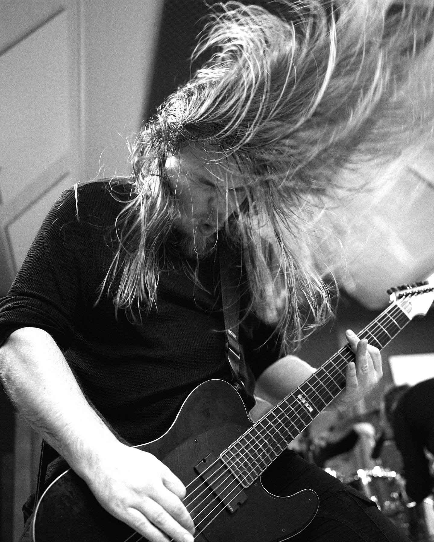 Say hello to our guitar wizard Jude! It&rsquo;s easy to see he can feel the bloody beat!!!
#killingdarlings #guitarist #goodvibes #musicians #metalguitarist