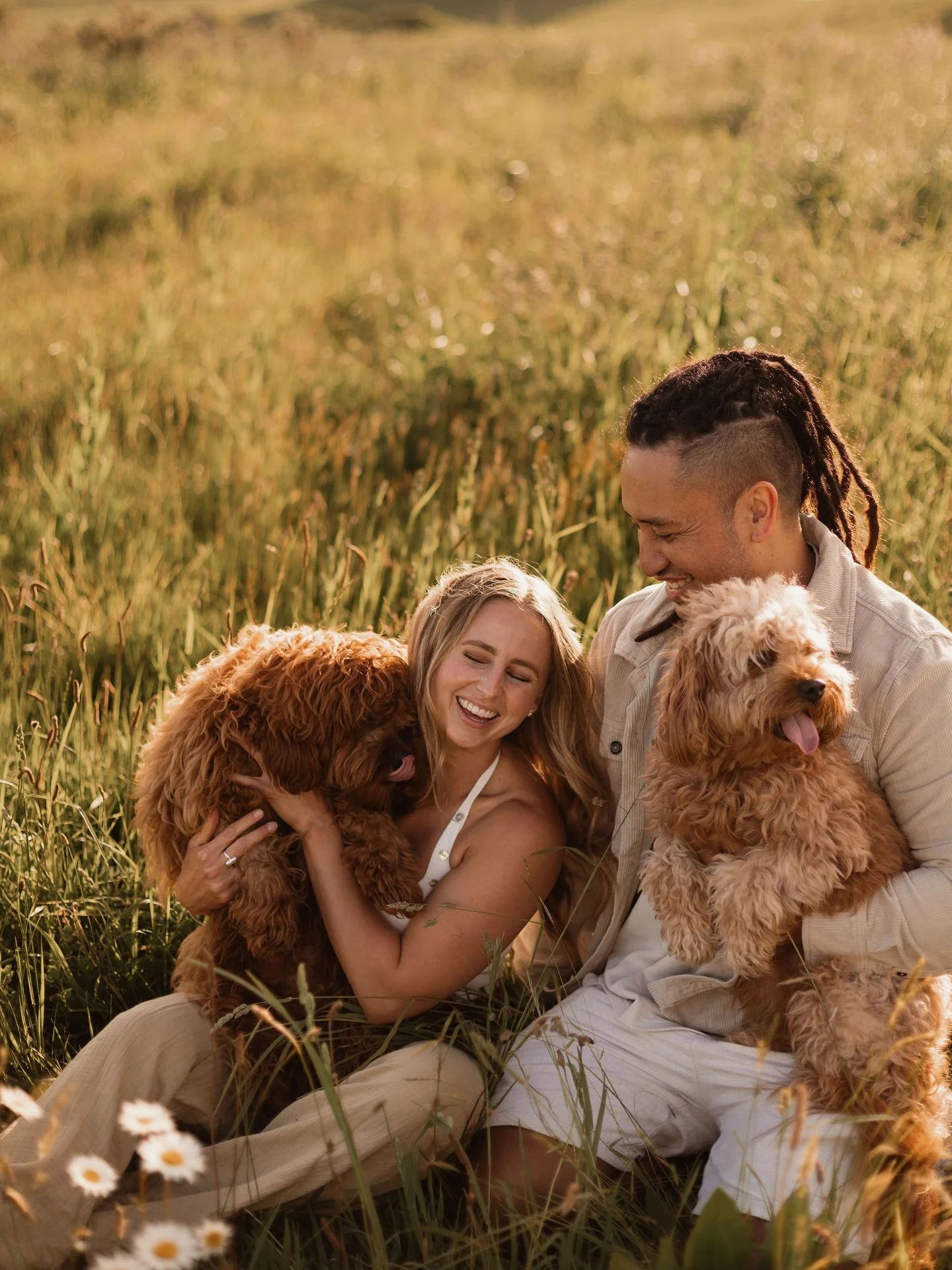 And with that I&rsquo;m signing off for 2025 ✨ 

Meri Kirihimete 🎅🏼

Thank you to all the beautiful couples and families that have supported me this year and every year. I&rsquo;ve loved being a part of your story and hope to see you in the new yea