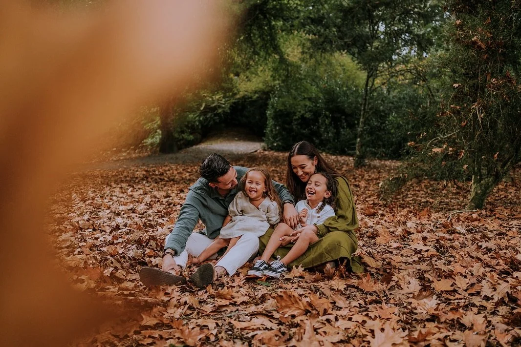 Autumn has well and truly arrived and she is SHOWING OFF 🍂✨

April + May are looking the goods for sessions! Think vibrant reds, burnt oranges, crunchy leaves and pretty afternoon light we all love. 

And the best part is I know just the spot to tak