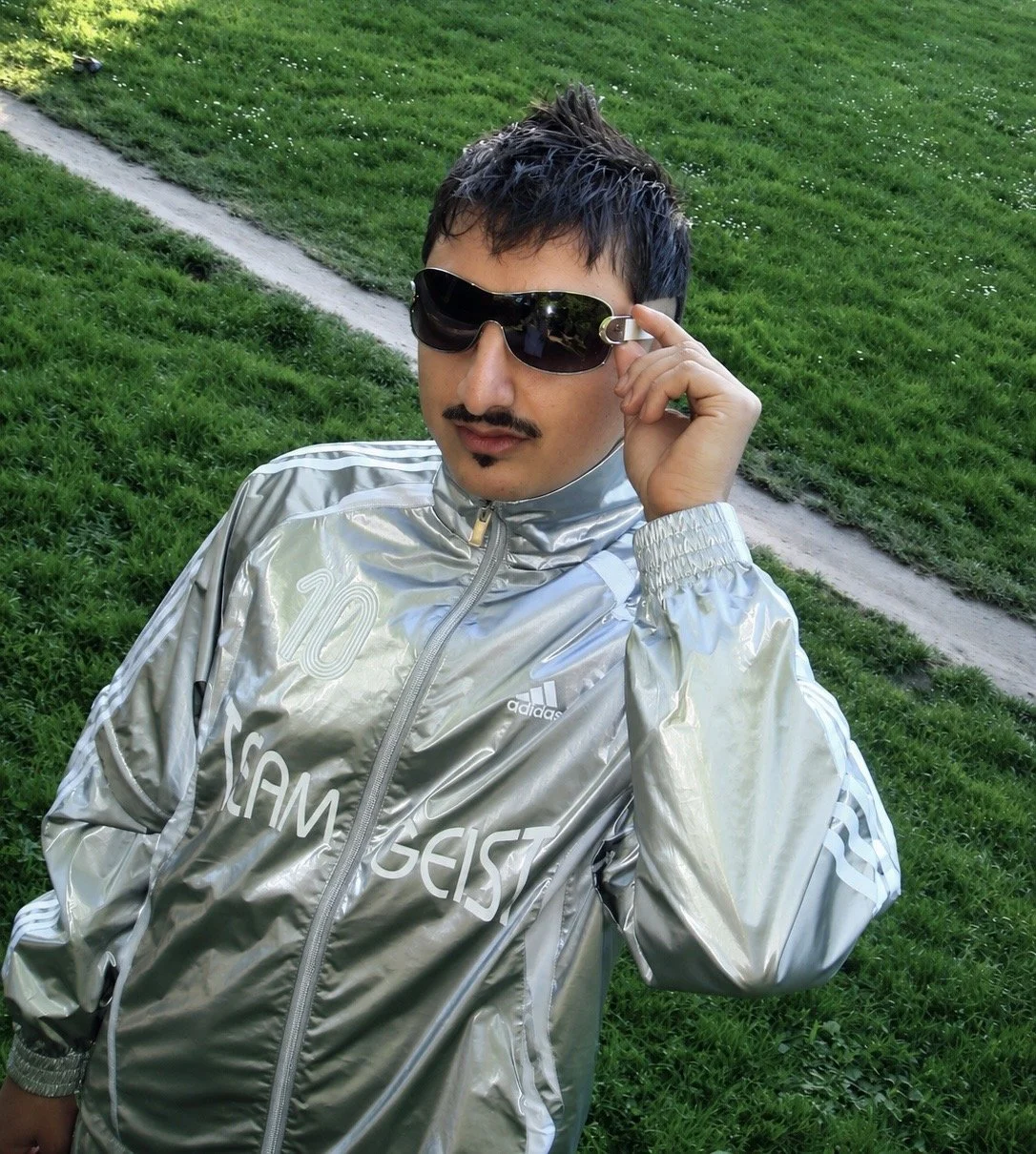 Pic 2 (dennisdiesdas).jpg