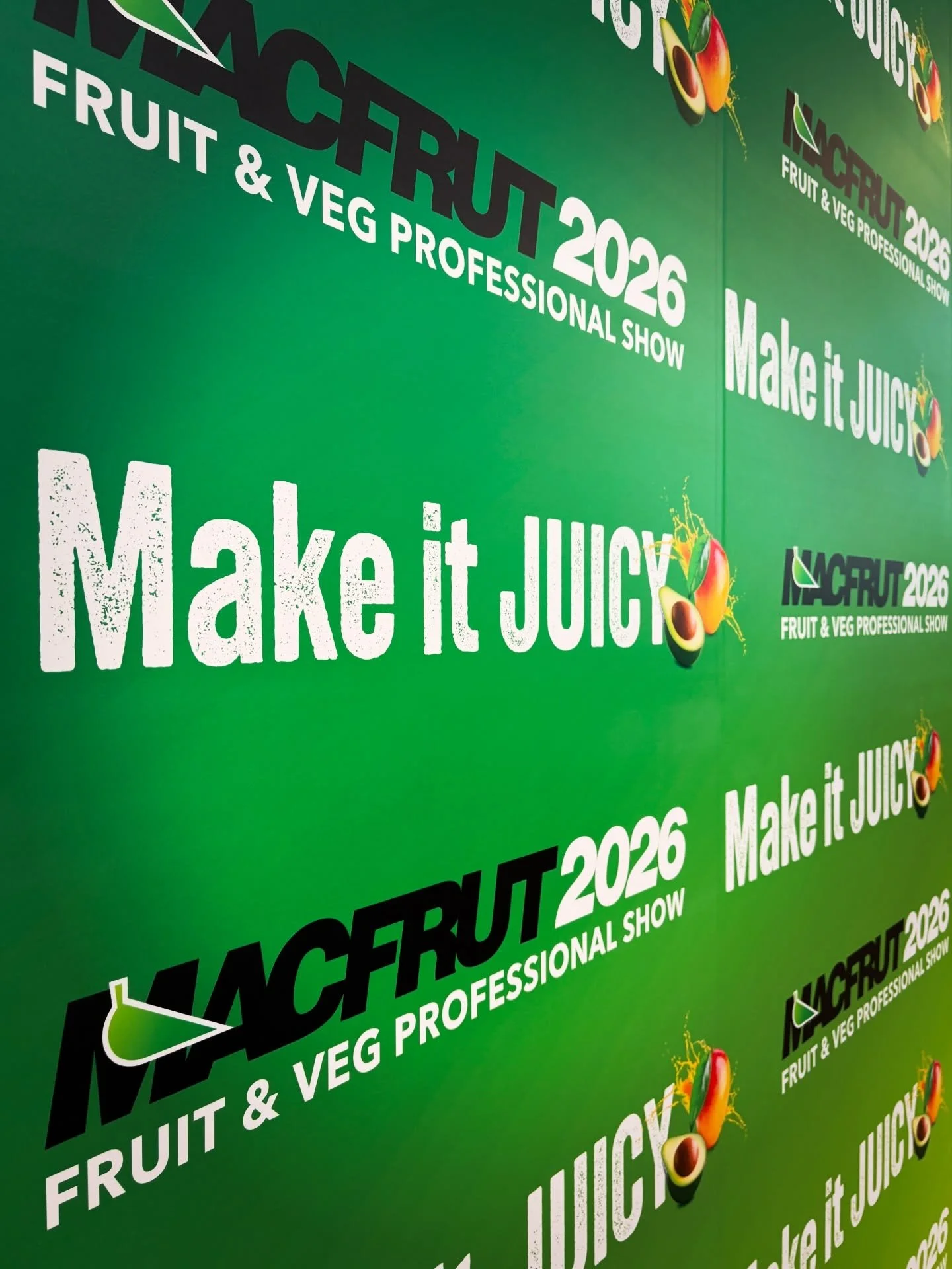 🍎 Macfrut 2026.
Tutti guardano frutta, tecnologie, buyer.
Io continuo a vedere un&rsquo;altra cosa:
una filiera che sta diventando pi&ugrave; difficile da governare.

A qualche giorno dall&rsquo;evento, i numeri e il respiro internazionale conferman