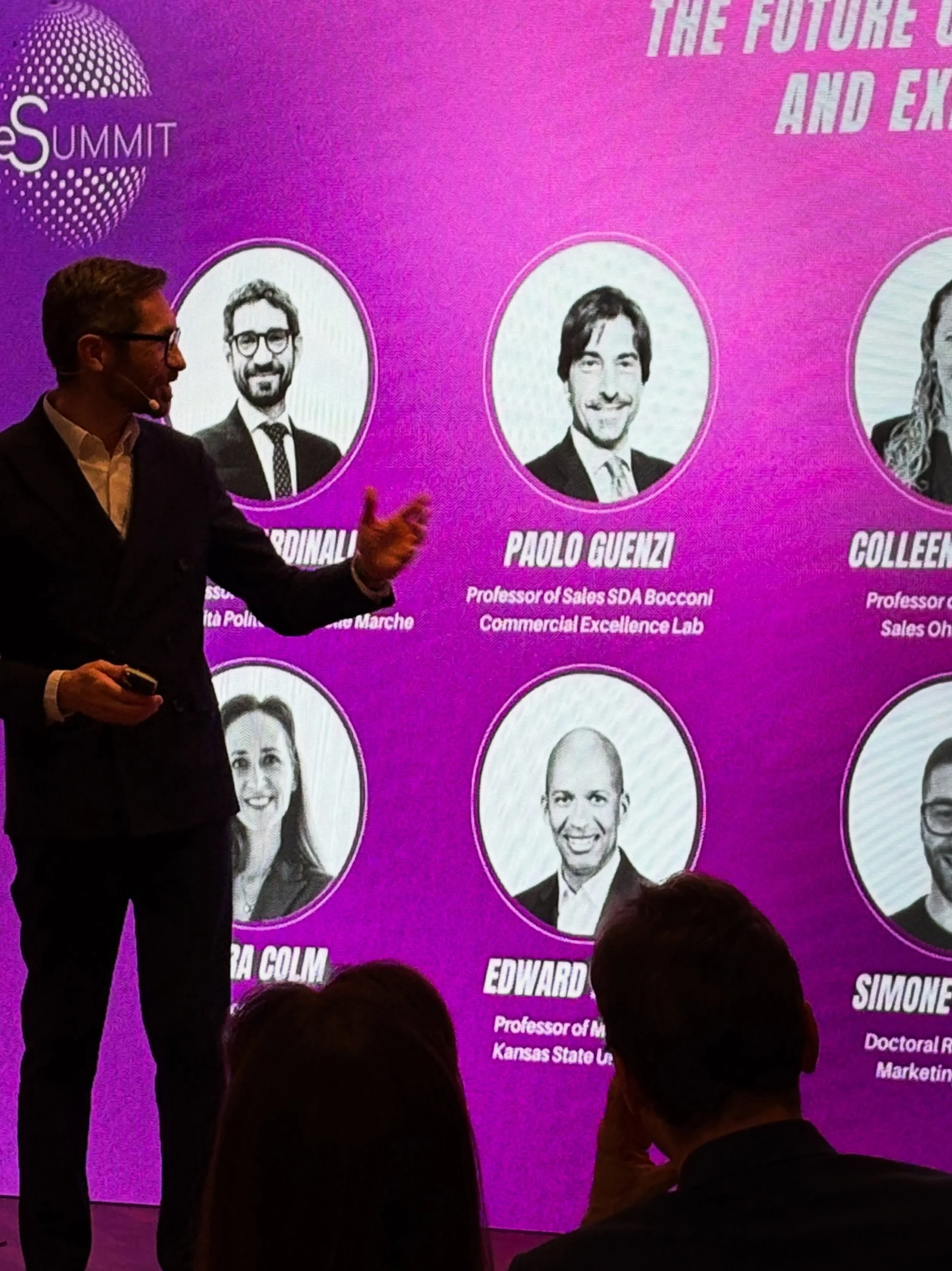 🔔 Forse una delle cose pi&ugrave; strane che ho visto al Sales Summit 2026 &egrave; questa:

contenuti di alto livello, dati necessari, ospiti internazionali molto ma molto interessanti&hellip; ma sicuramente troppe poche imprese in sala.

Lo dico s