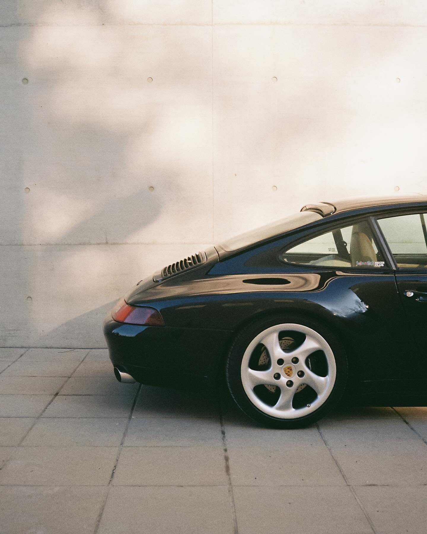 First test roll of Kodak Gold 200 with my mums old Leica AF-C1 🎞️ #analog #leica #afc1 #kodak #gold200 #stuttgart #getoutandshoot #filmfotography #shotonfilm