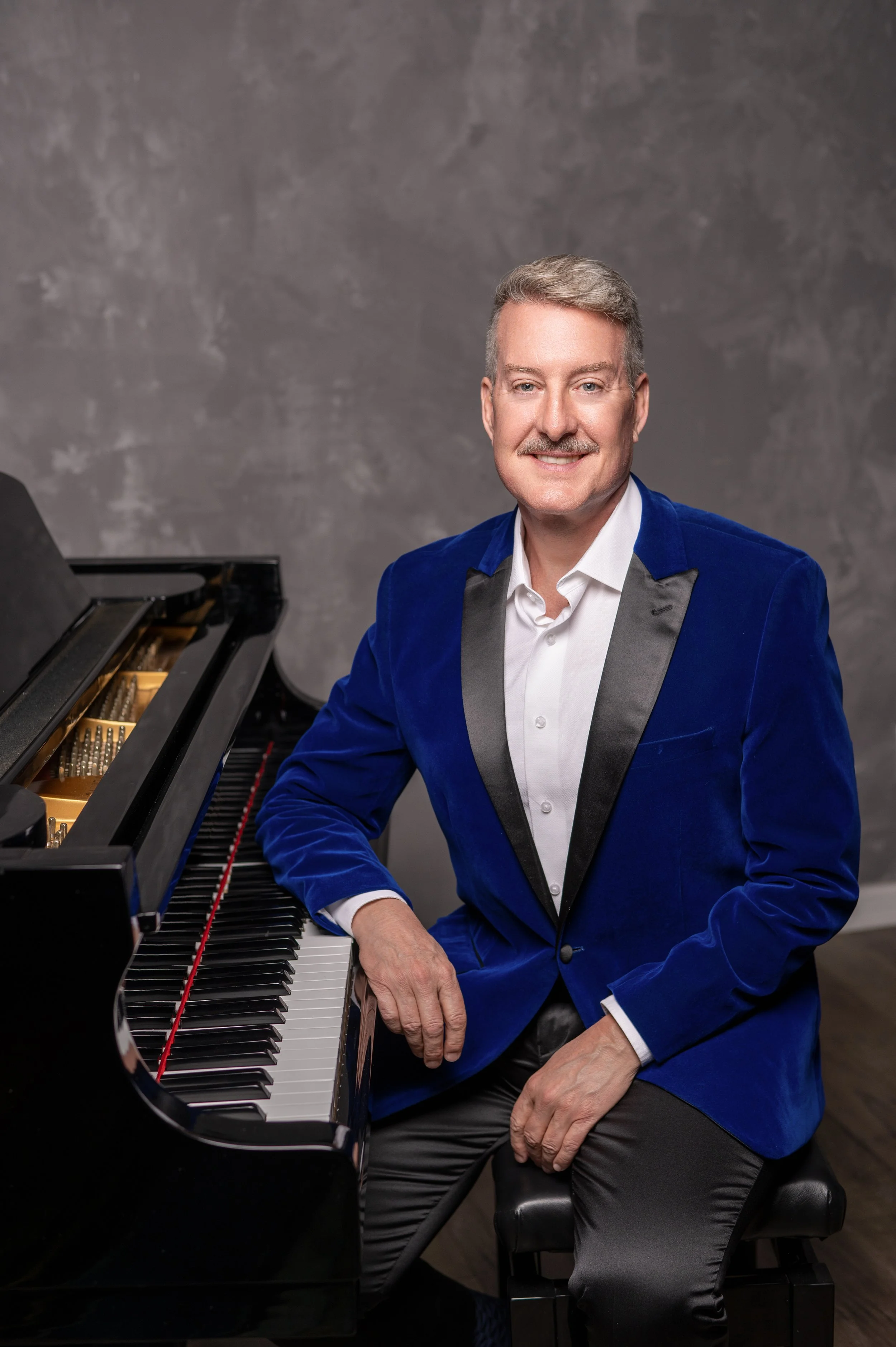 Guy-2864 copy edit2.jpg