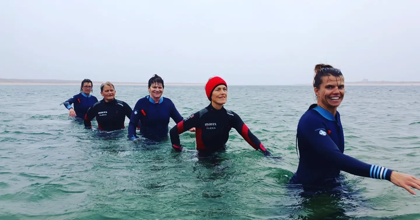 Le longe c&ocirc;te / marche aquatique c'est possible m&ecirc;me sous la pluie !!! Et en plus dans la bonne humeur 😍
Bravo au groupe de ce matin, vous &ecirc;tes des guerri&egrave;res 💪🫶