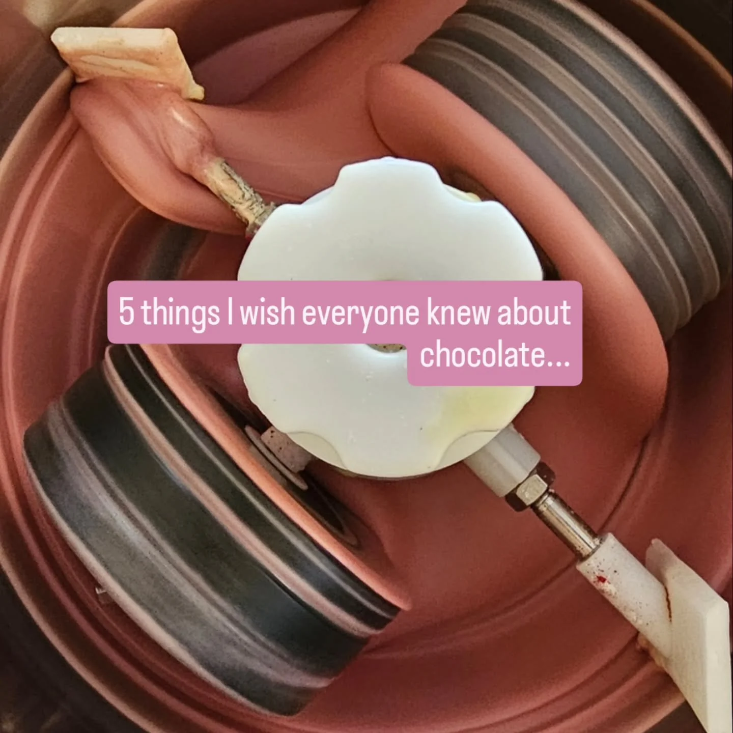 When I first started making chocolate, I thought I'd get more confident the more facts I knew (roasting profiles, temperatures etc).

But actually, my confidence grew through listening to and trusting my senses. 

I'm definitely a feelings over facts