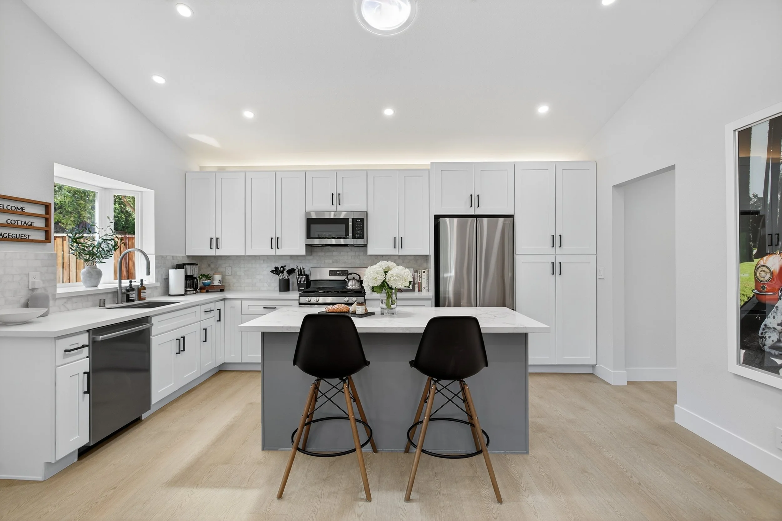 The kitchen is the biggest selling point of the ADU - it's bigger and nicer than our kitchen in the primary dwelling.