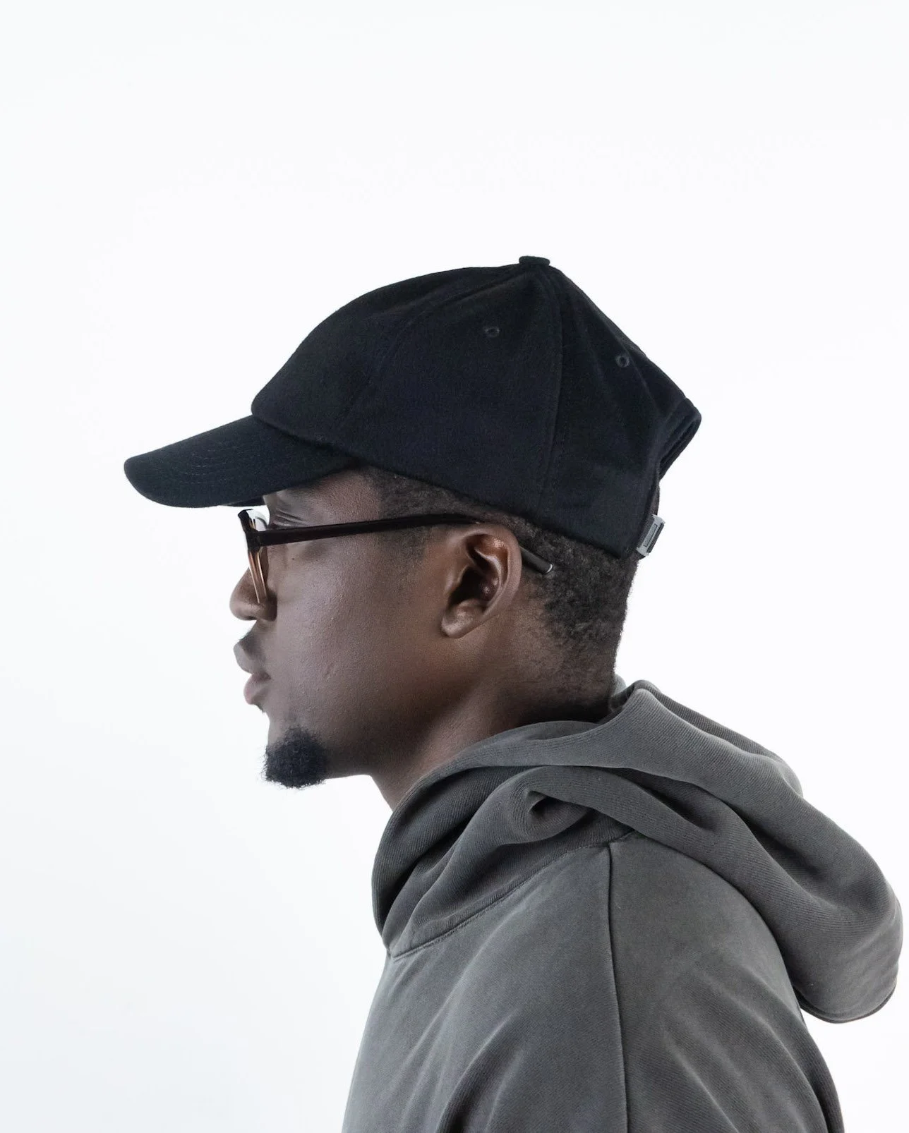 ARCHIVE Cashmere Ball Cap (Black)