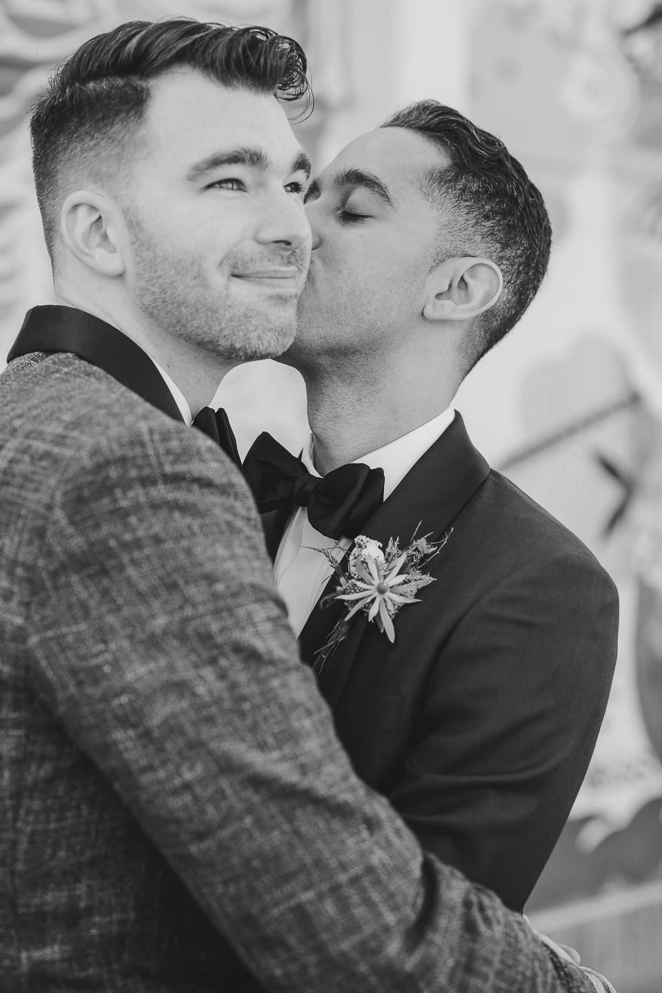 intimate-midsommar-inspired-gay-wedding-asbury-park_cassie-castellaw-photography-049.jpg