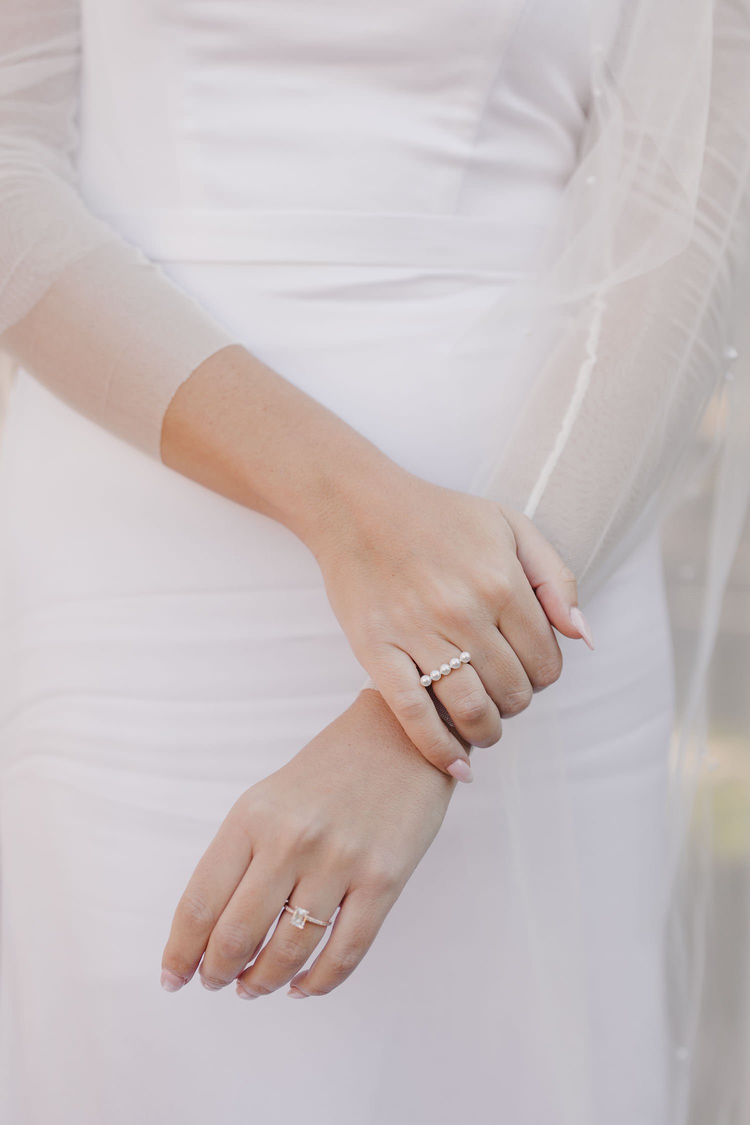 Chic, minimalist pearl bridal jewelry