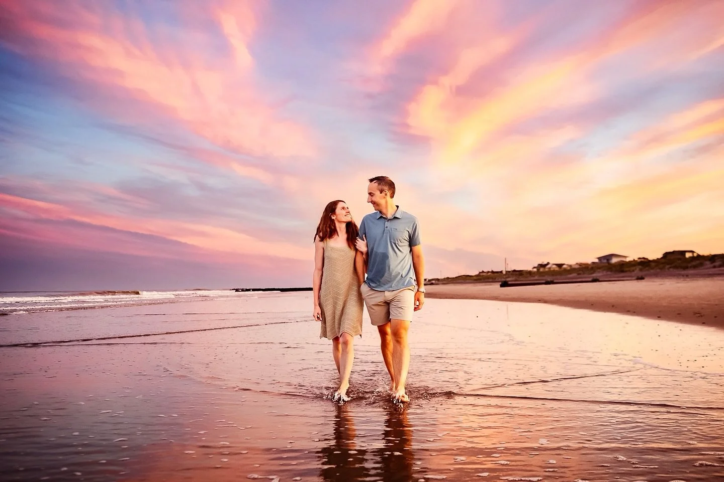 This was probably the best sky I had all summer 🌅✨

I have to say&hellip;. I really lucked out this summer with beach sessions. The weather was amazing, the sunsets and skies were perfect and of course my clients are just  the best! 

#southjerseyli