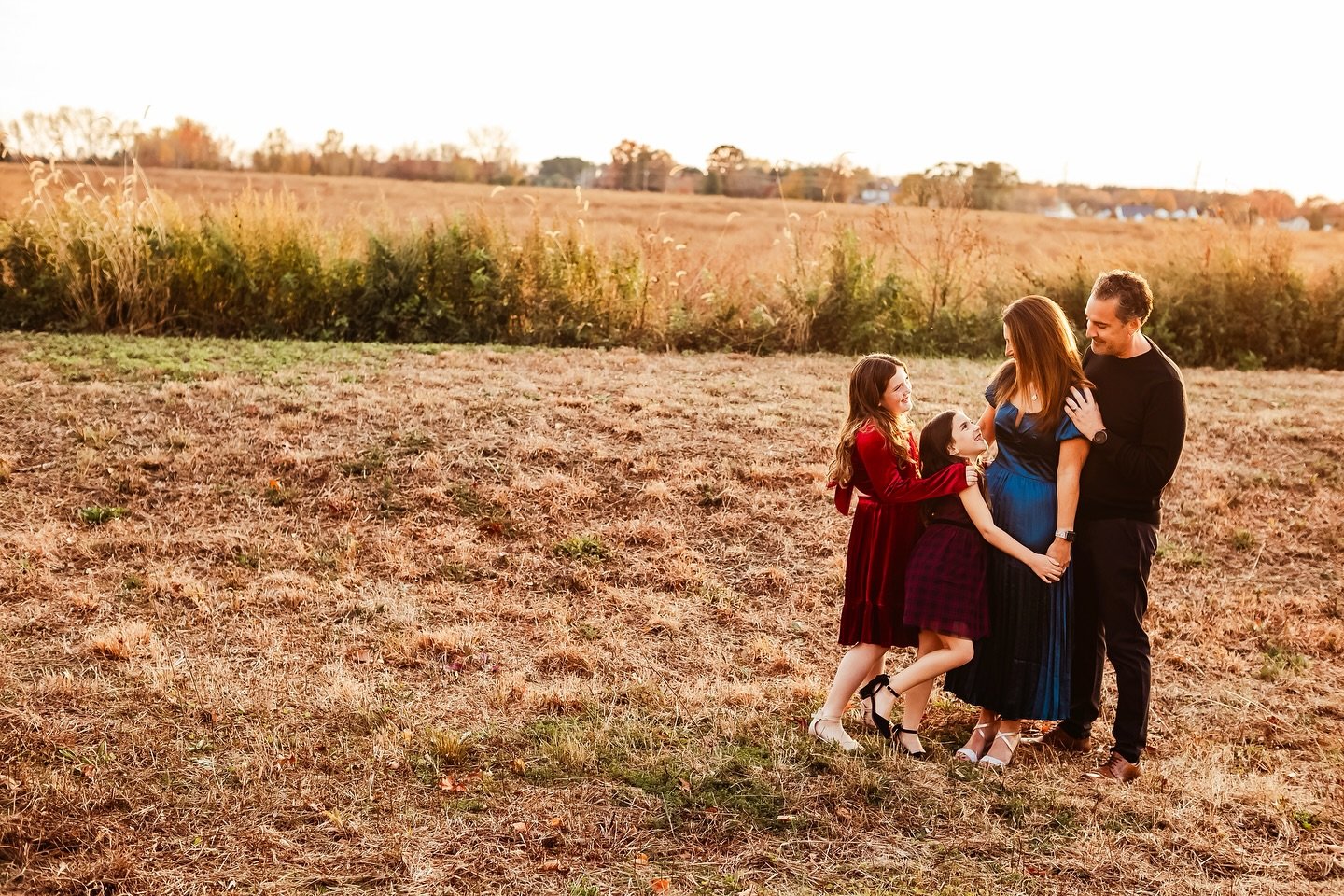 This location and this light = perfection ✨✨✨

#southjerseyphotographer #southjerseyfamilyphotographer #southjerseylifestylephotographer #cherryhillnjphotographer