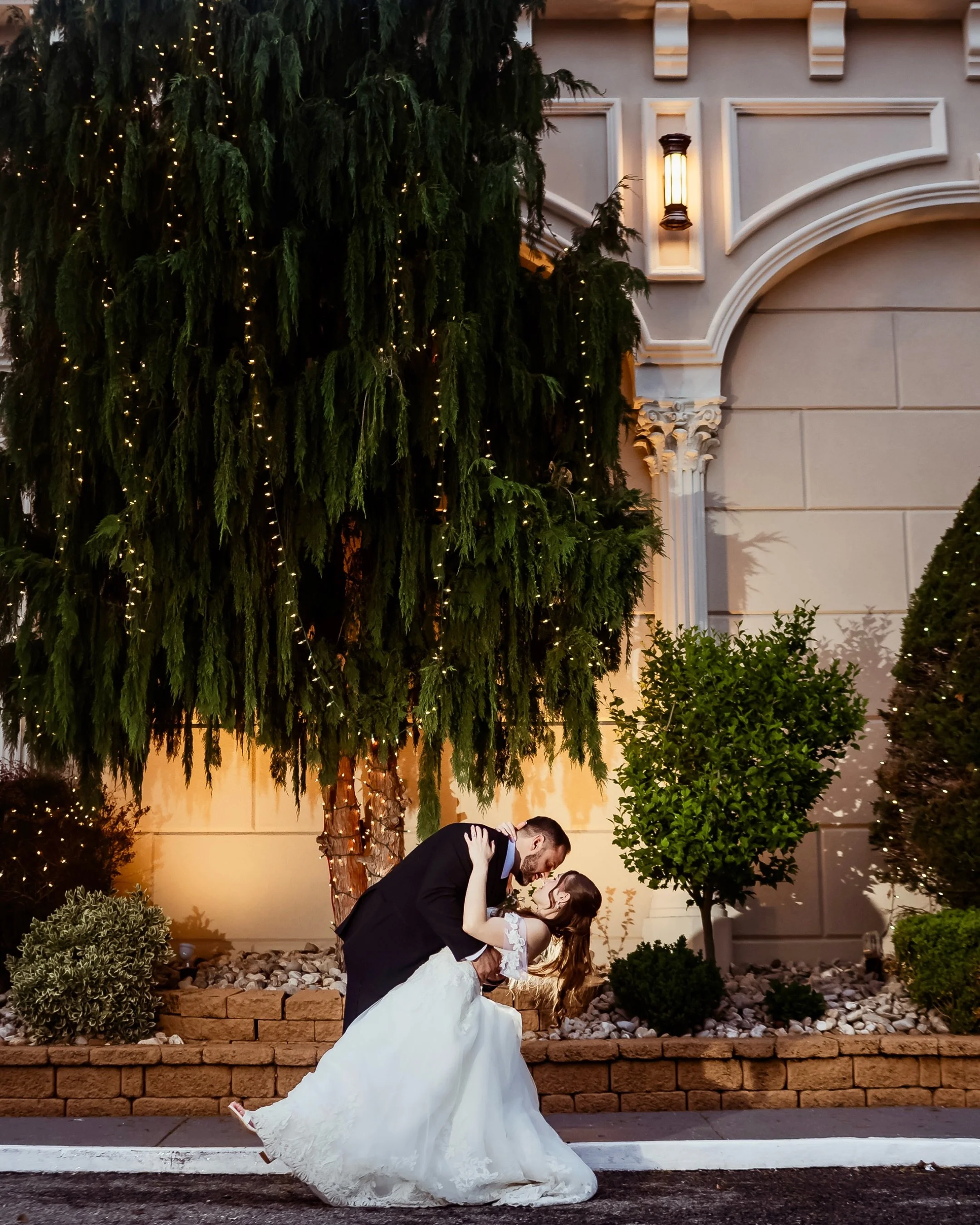 Ricci and Anastasia had a beautiful wedding day at @gallopinghillcaterers 

Despite the gloomy weather, we managed to get some gorgeous images throughout the day and keep everyone as dry as possible! The stunning couple were surrounded by so much lov