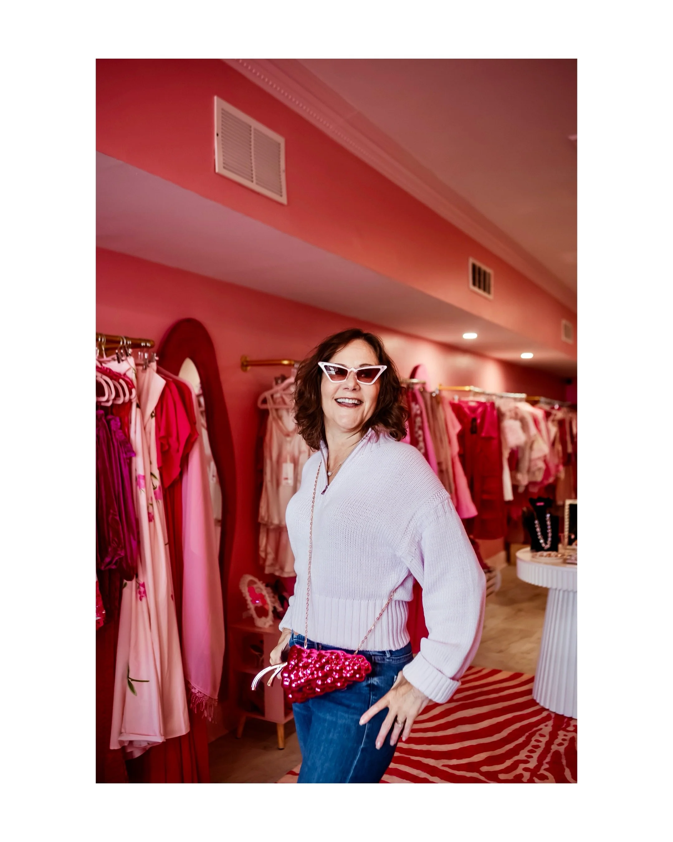 In honor of breast cancer awareness month, I wanted to post a few images from my session with Janet, a breast cancer survivor 💪🏻

I had the absolute pleasure of meeting her and working with her for the October feature of @haddonfieldliving magazine