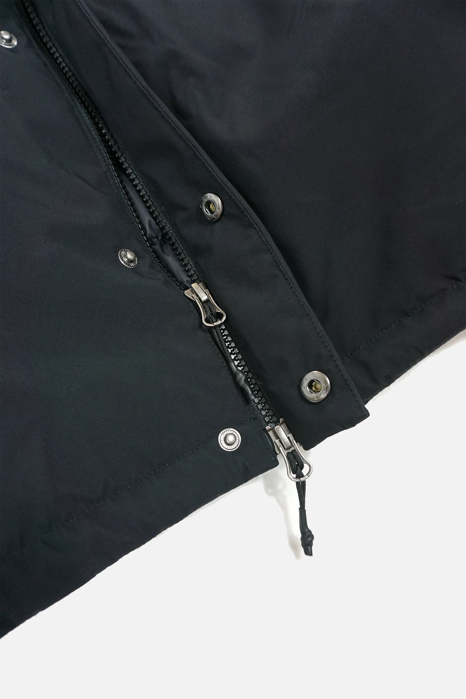 Cargo Shell Flak Jacket Close1 Web Flatlay.jpg