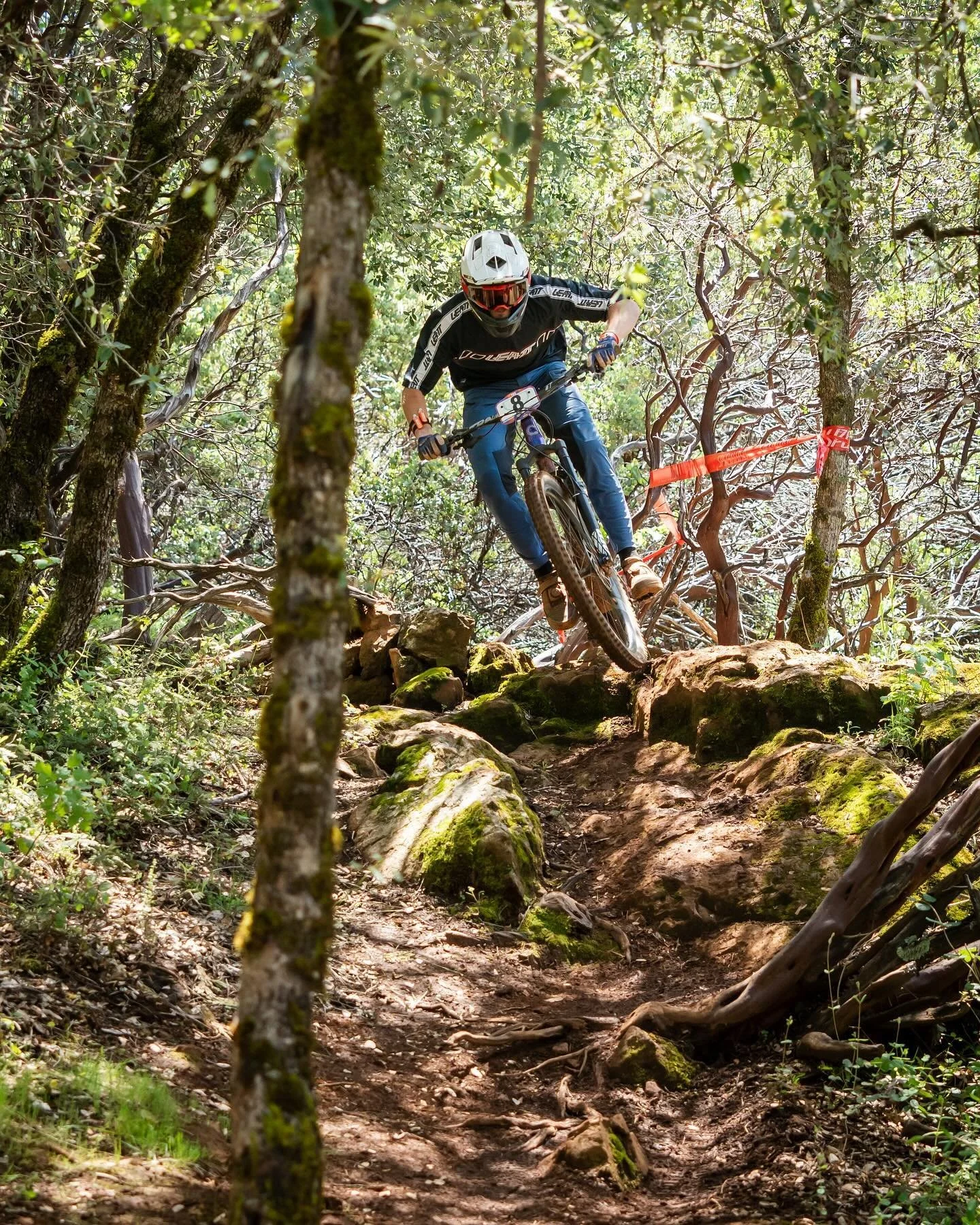 Stoked to get the big bike rallying again up at @northamericanendurocup in a few weeks!! Soooo pumped to let it hang out in loamerville after a long dry spring in GJ. 

Especially stoked to get to wear all my fancy @leatt_mtb kit at another race soon