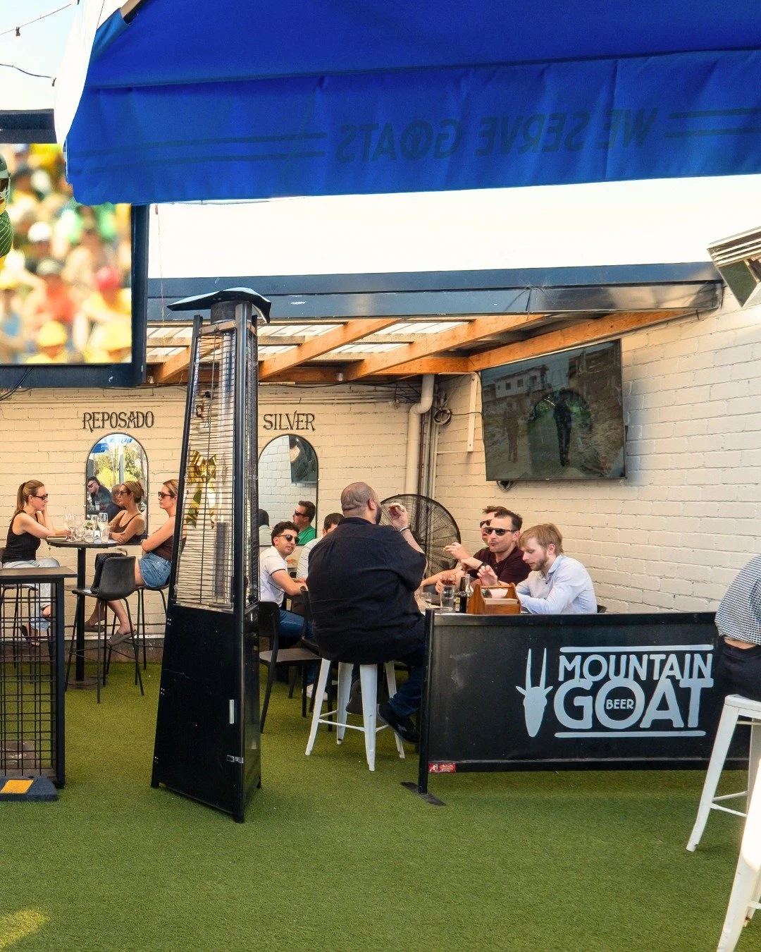 🍕🍻 Your long weekend HQ starts here.
Head to Jaga Jaga for cold drinks, pizza and a great time all weekend long.
We&rsquo;ll have the TRIPLE J HOTTEST 100 PLAYING in at least one area 🎶🔥
Plus, we&rsquo;re TRADING LATE ON SUNDAY 25TH JANUARY &mdas