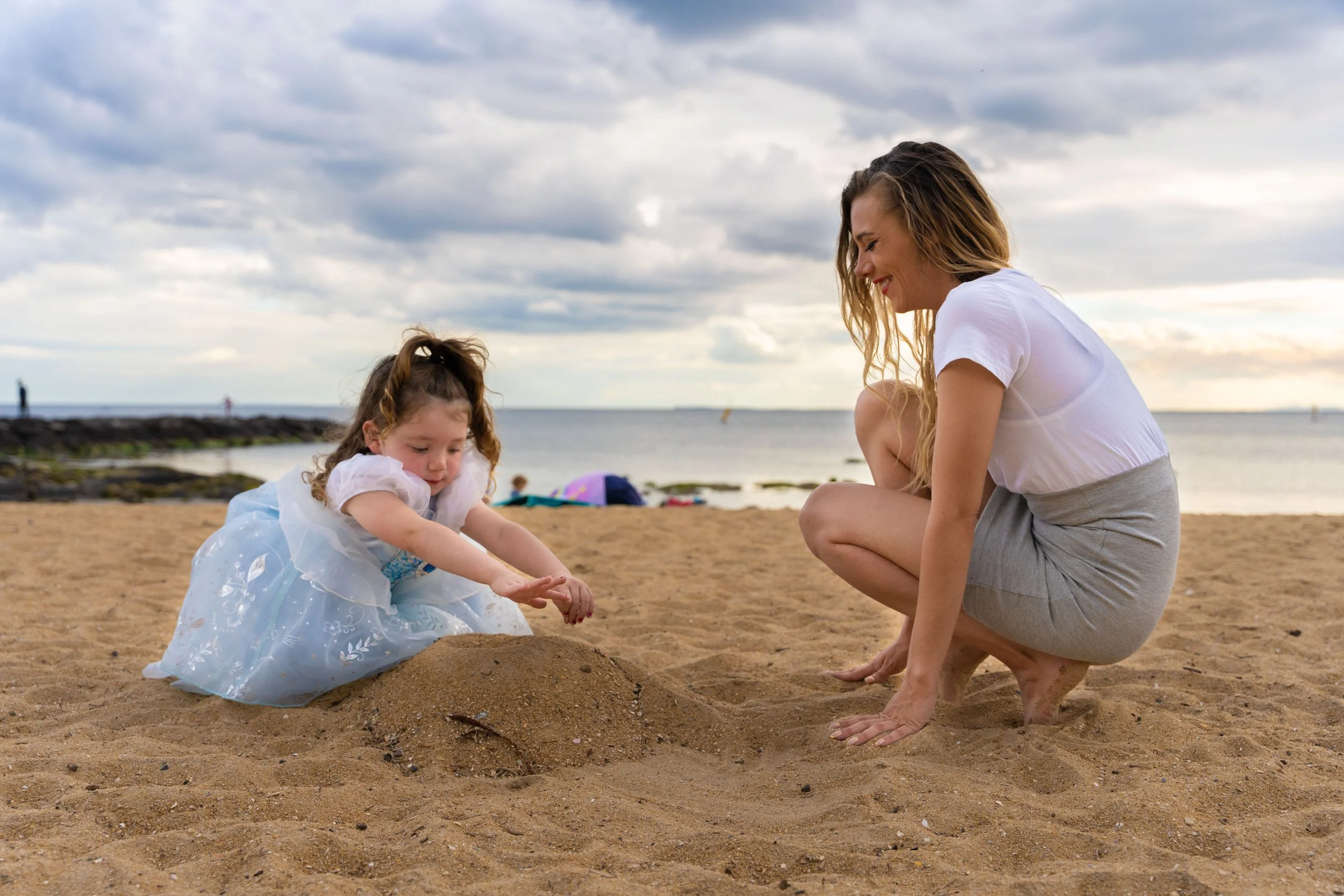 Family Portrait shoot with Mother and Daughter at Williamstown Beach 