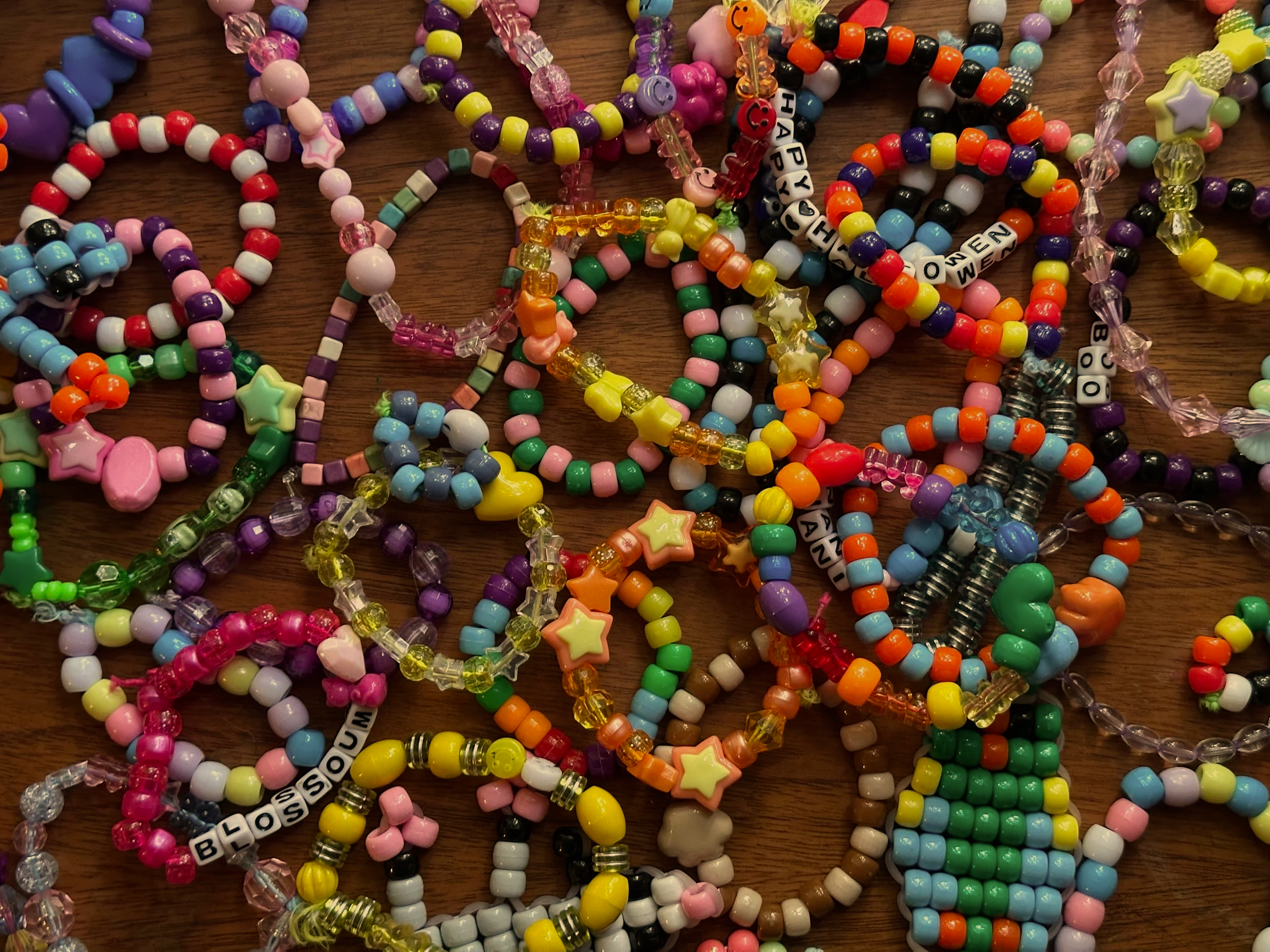 Bracelets+02.png