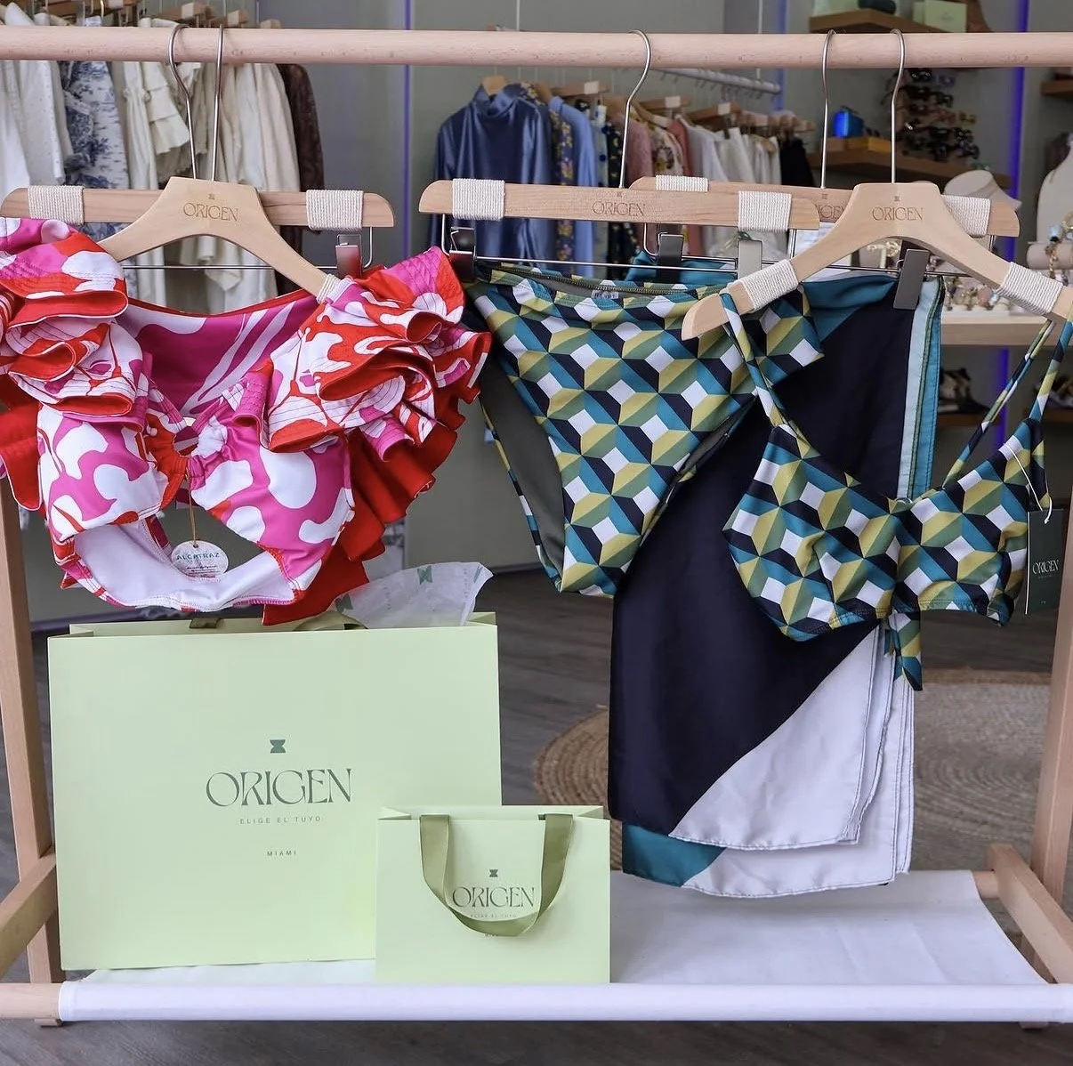 Chic Finds in Downtown Coral Gables: Where to Shop Women’s Boutiques
