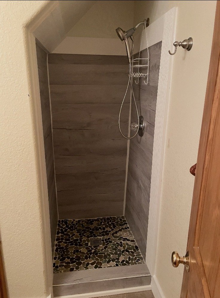 Cabin 1 Shower.jpg