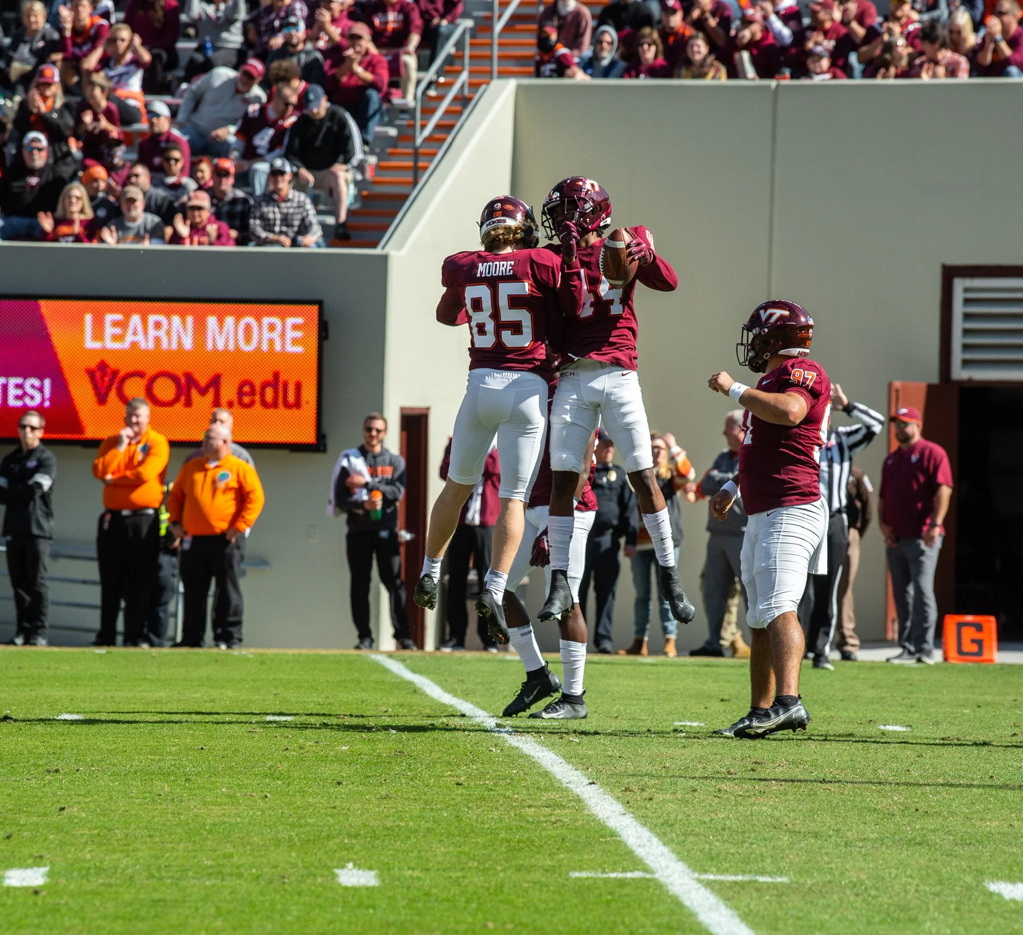 peter-virginia-tech-football-2021-10-25-t-14-27-02-251-z.JPG