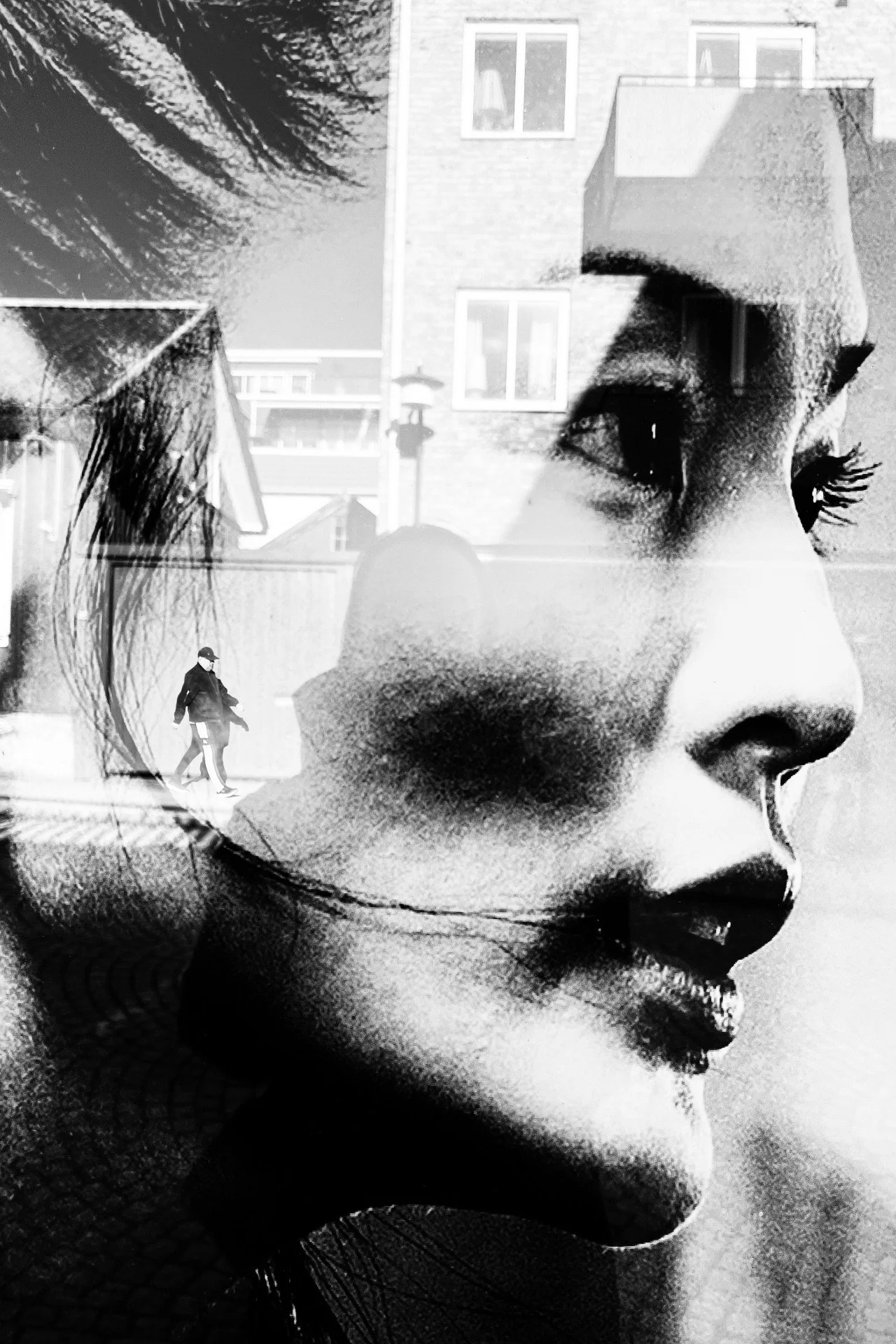  Ulf Finndahl. In Her Reflection. 