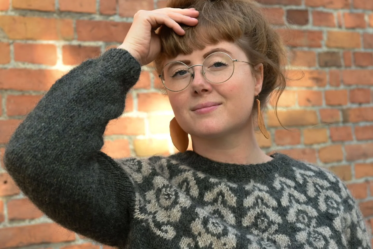 Ad ✨️ Folklore Sweater ✨️

The Folklore sweater is now launched and I hope you'll enjoy the process of knitting it! 

I knitted mine in #lettlopi and will knit another one in #ullcentrumtweed 3ply! 

Which colors are you making yours in?

#folkloresw