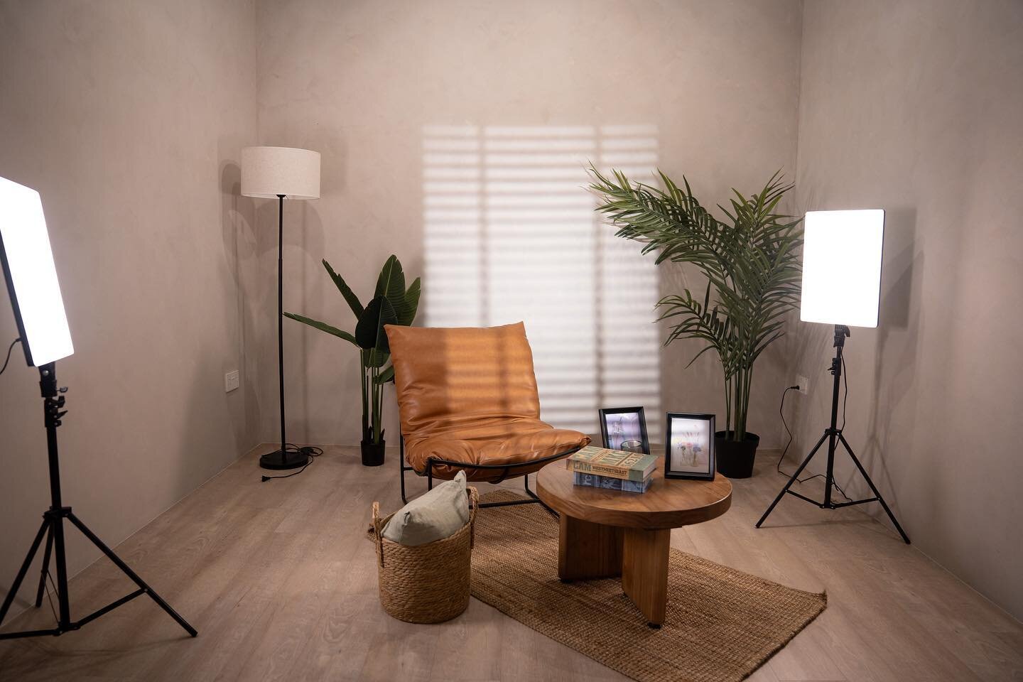🏠 Open for 24/7 bookings, each space in Studioto is a unique oasis for your artistic vision. 🎨📸 Experience 4 incredible settings for the price of one! Available for bookings now 🌟 Link in bio