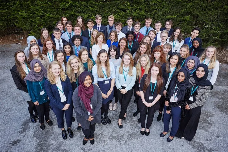 Meet Yipiyap's 2016-17 team!