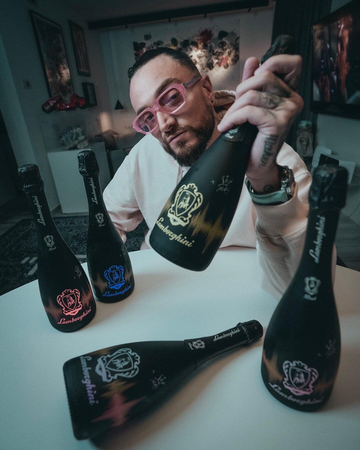 Limited Edition |  Gu&eacute; Pequeno 🍾
@therealgue 

.
,
.
,
#guexlamborghiniwine #lamborghiniwine #lamborghiniwines #lamborghiniwine_official #luxurybrand