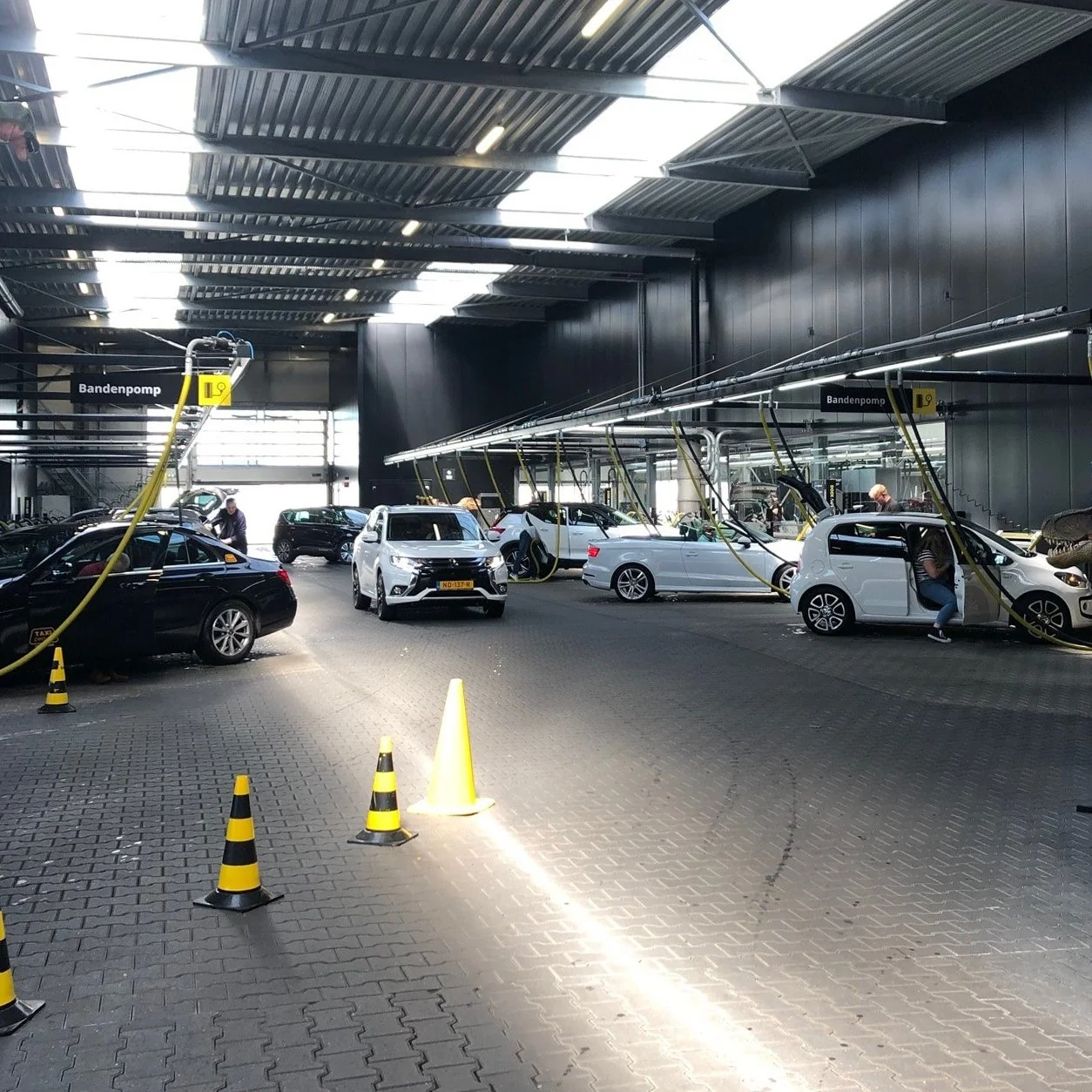 Bas 2-voorkant.jpg