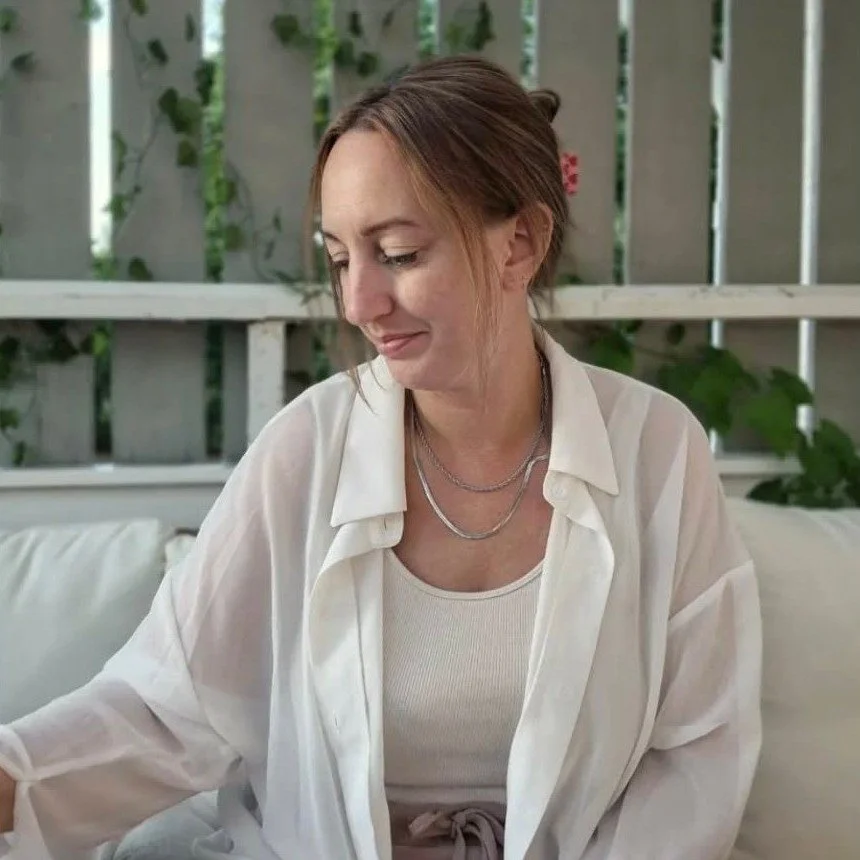 I mitt f&ouml;rra inl&auml;gg fr&aring;gade jag om du k&auml;nner att n&aring;got saknas.
Kanske k&auml;nner du igen dig i det.
Det &auml;r ur den k&auml;nslan jag skapade "Att landa i mig sj&auml;lv" som &auml;r en guidad reflektion &ouml;