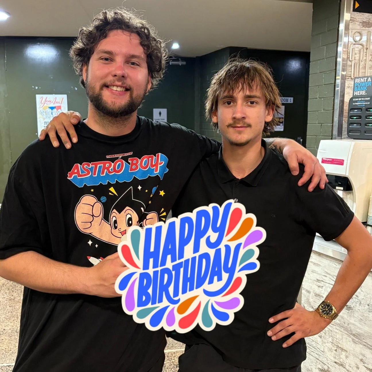 Double birthday celebrations in our NW team - Happy Birthday Kyle and Chris!! 🎂🎂🎉🎉🎁🎁
